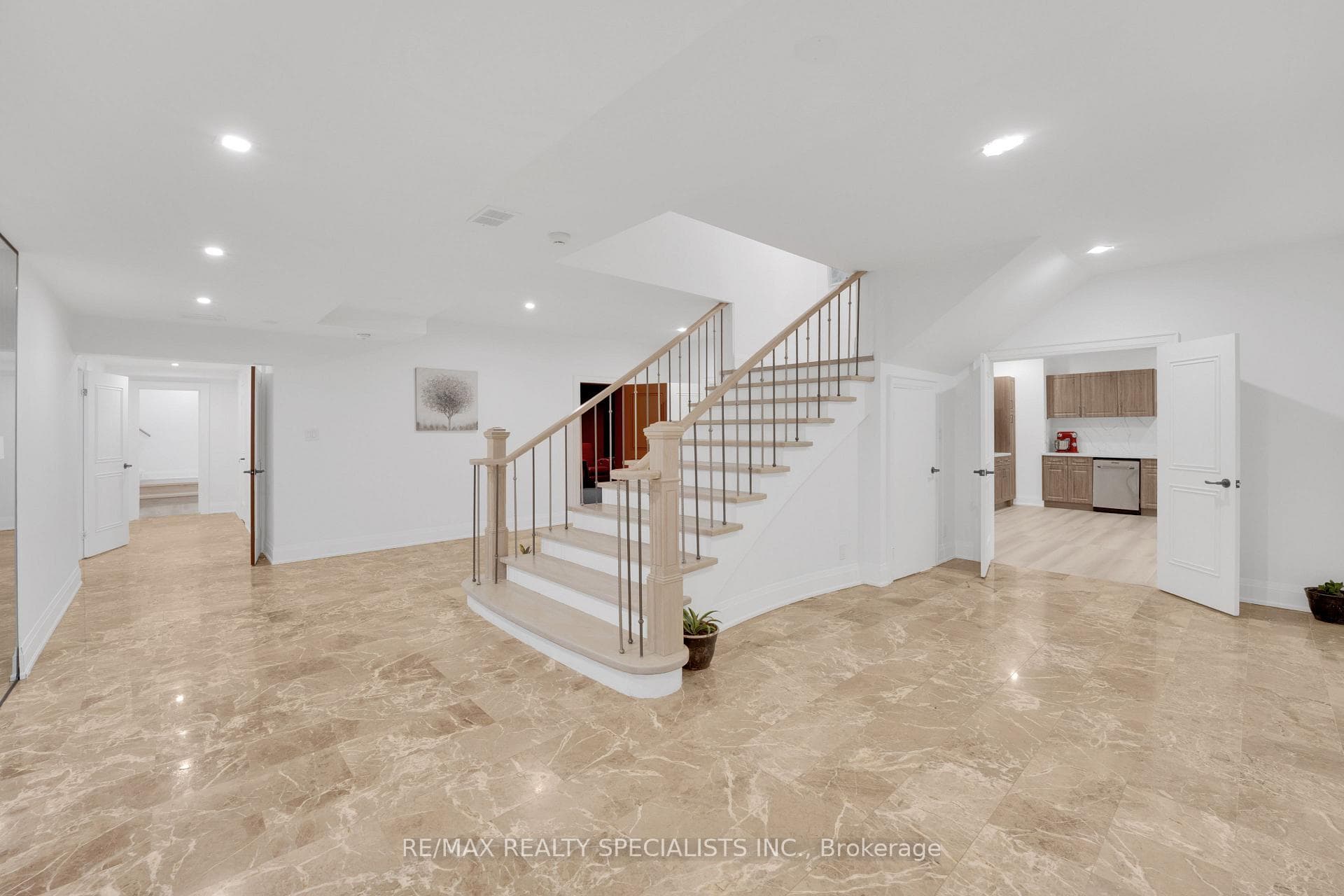 62 Silver Fox Place photo 34