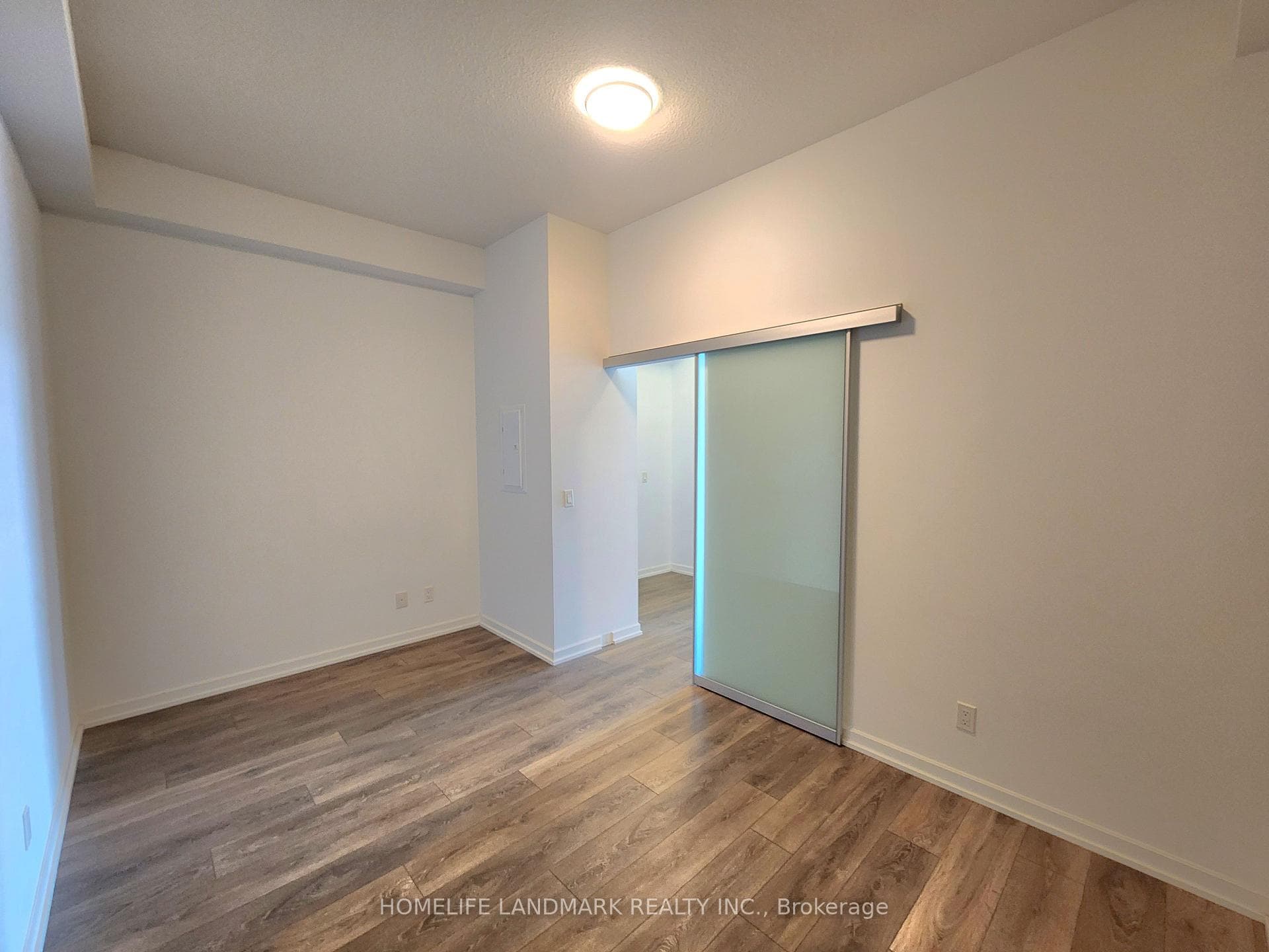 32 Forest Manor Road Unit 209 photo 11