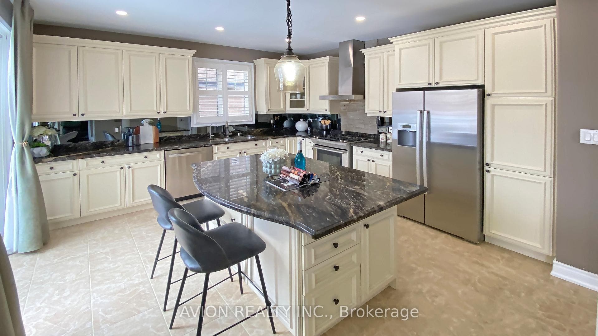 463 Wettlaufer Terrace photo 5