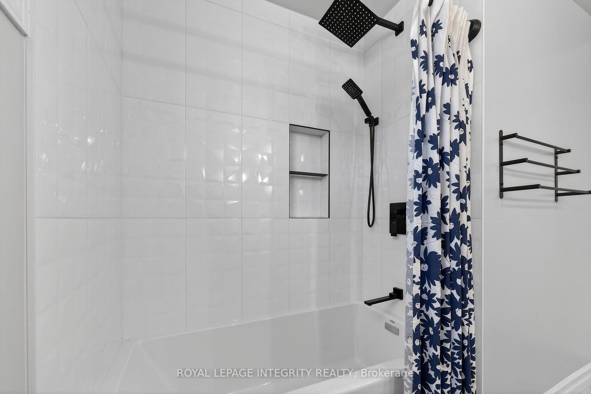 1380 Diane Crescent photo 38