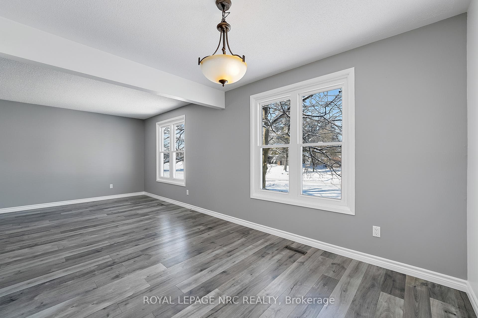 930 Ferndale Avenue photo 9