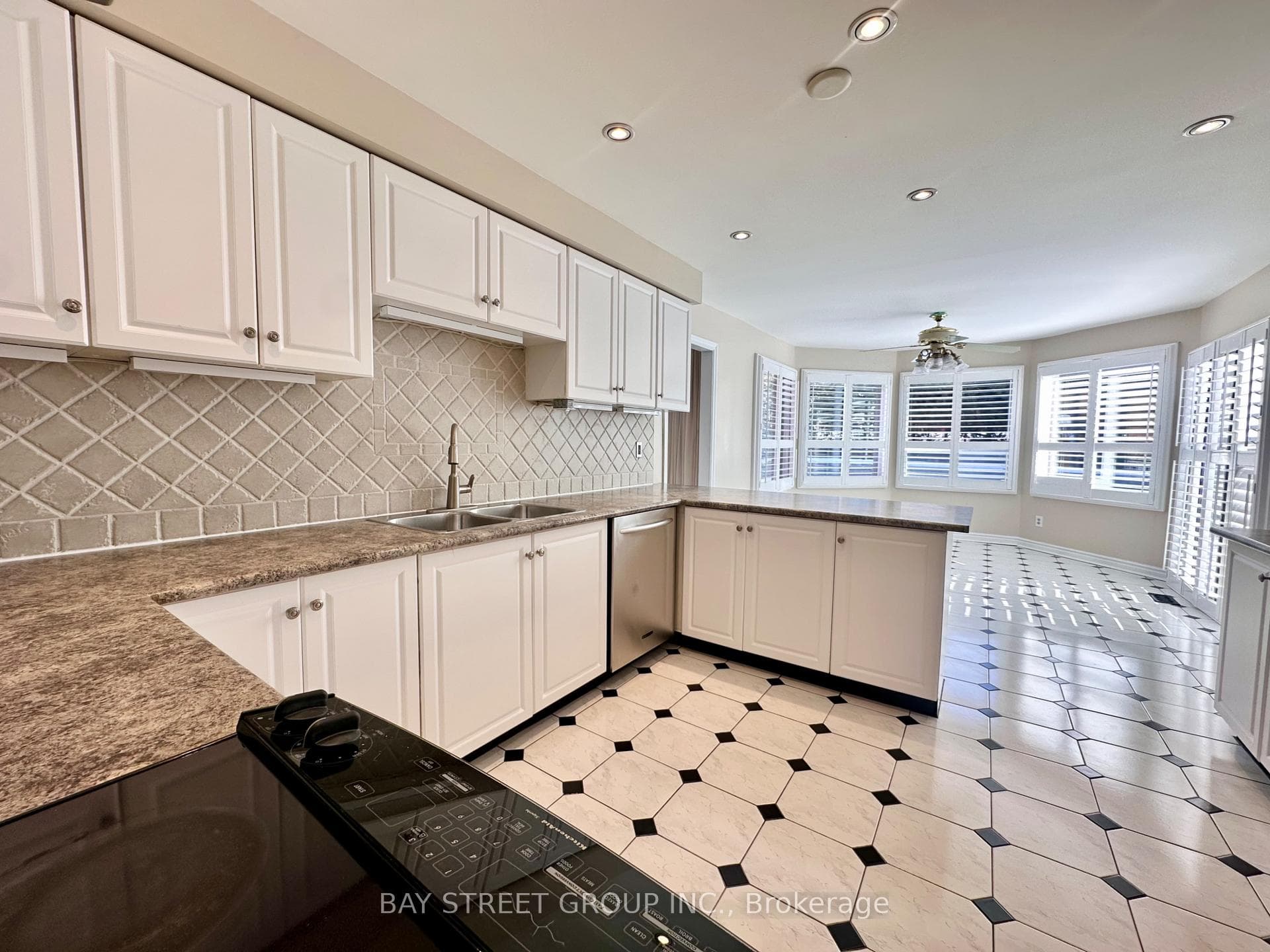 7 Delancey Crescent photo 6