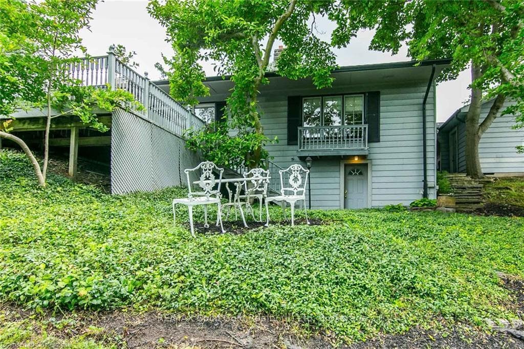 65 Edgehill Drive photo 36
