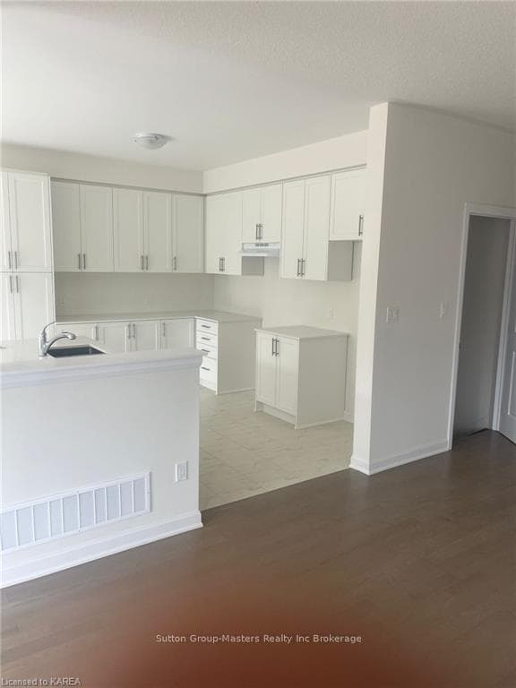 95 OAKMONT Drive photo 3