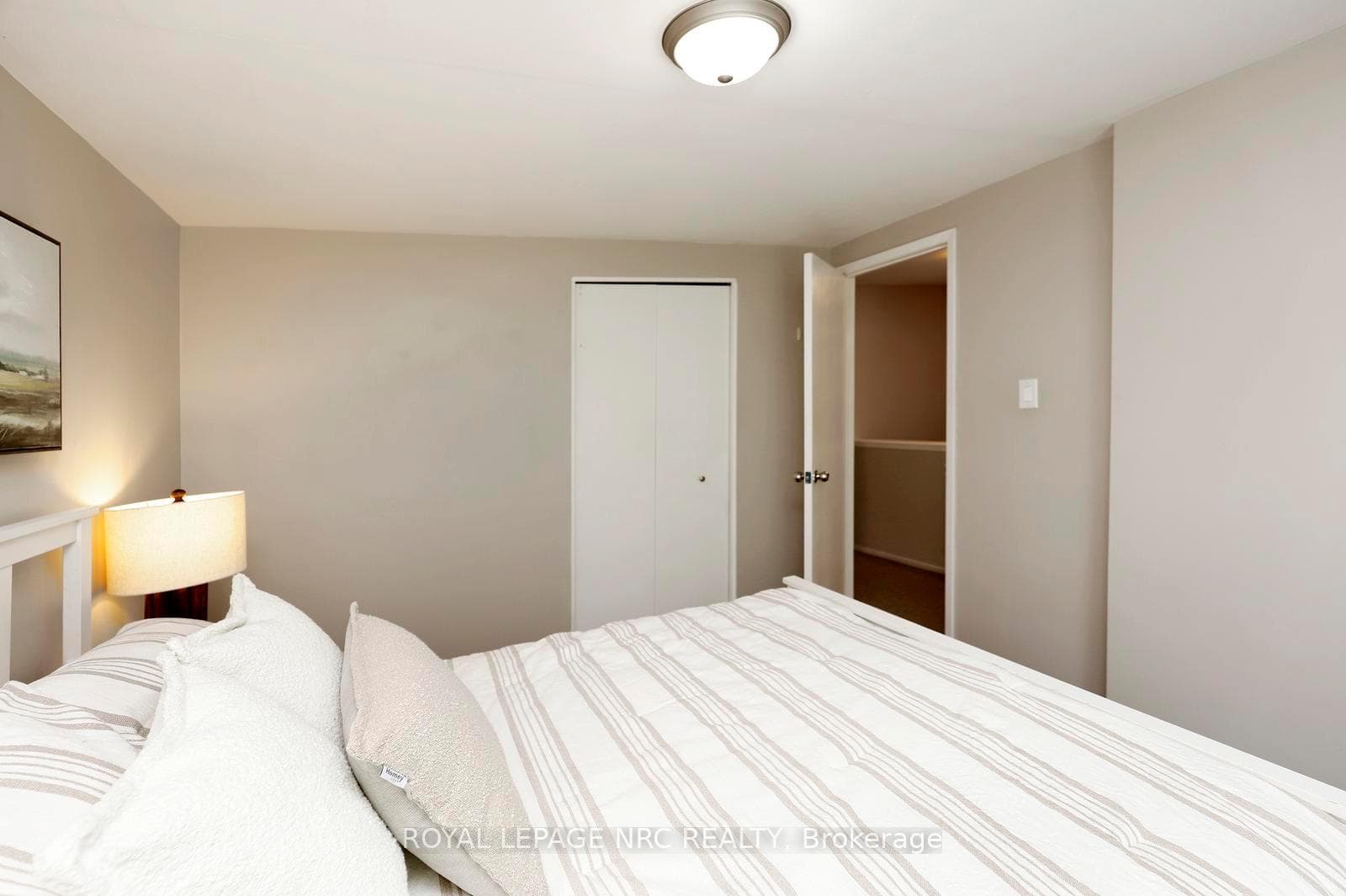 211 Lake Avenue Unit 6 photo 19
