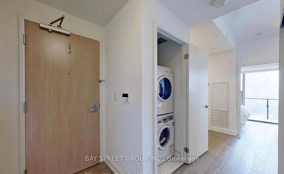 11 Wellesley Street Unit 3306 photo 9