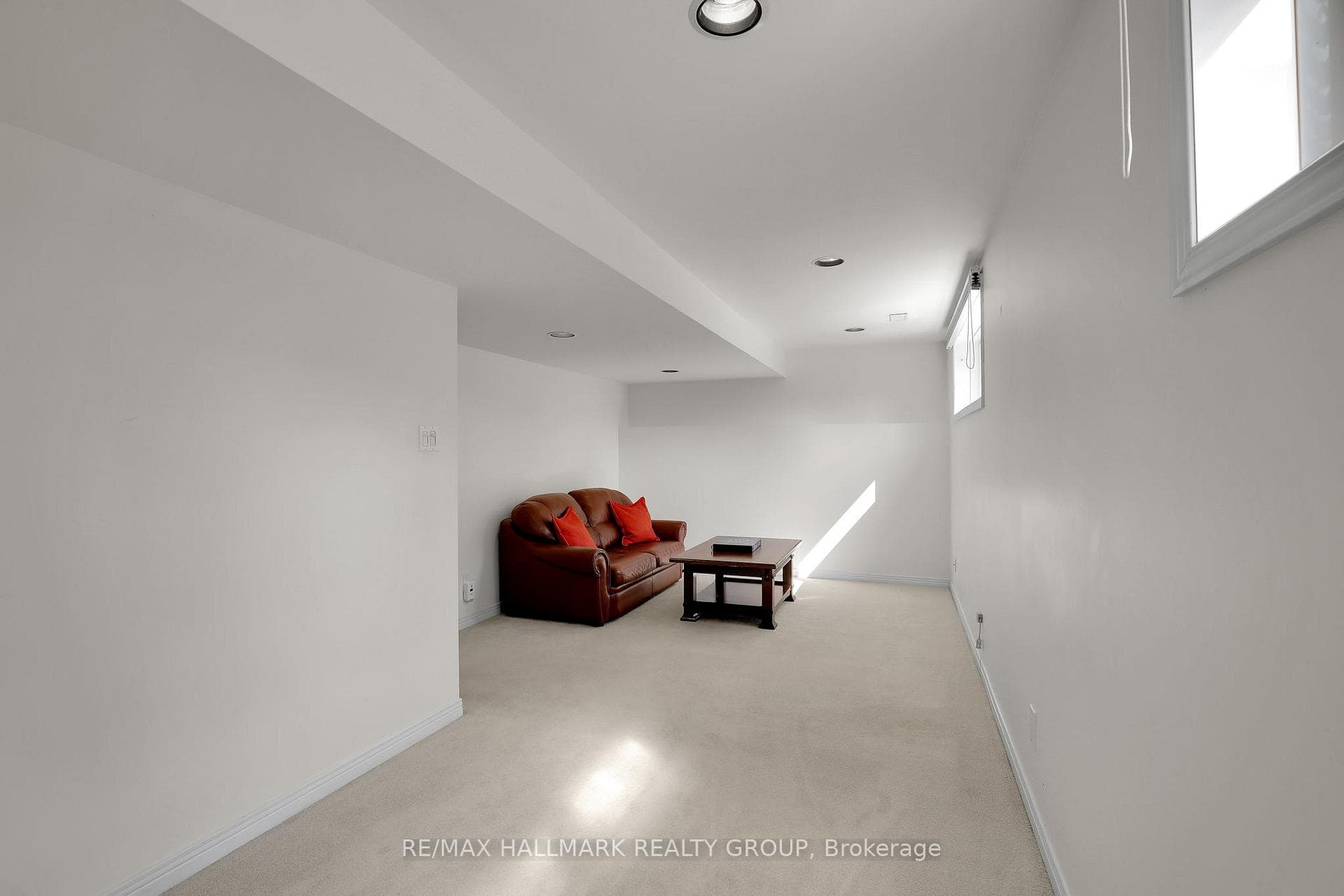 37 Lyall Street photo 28