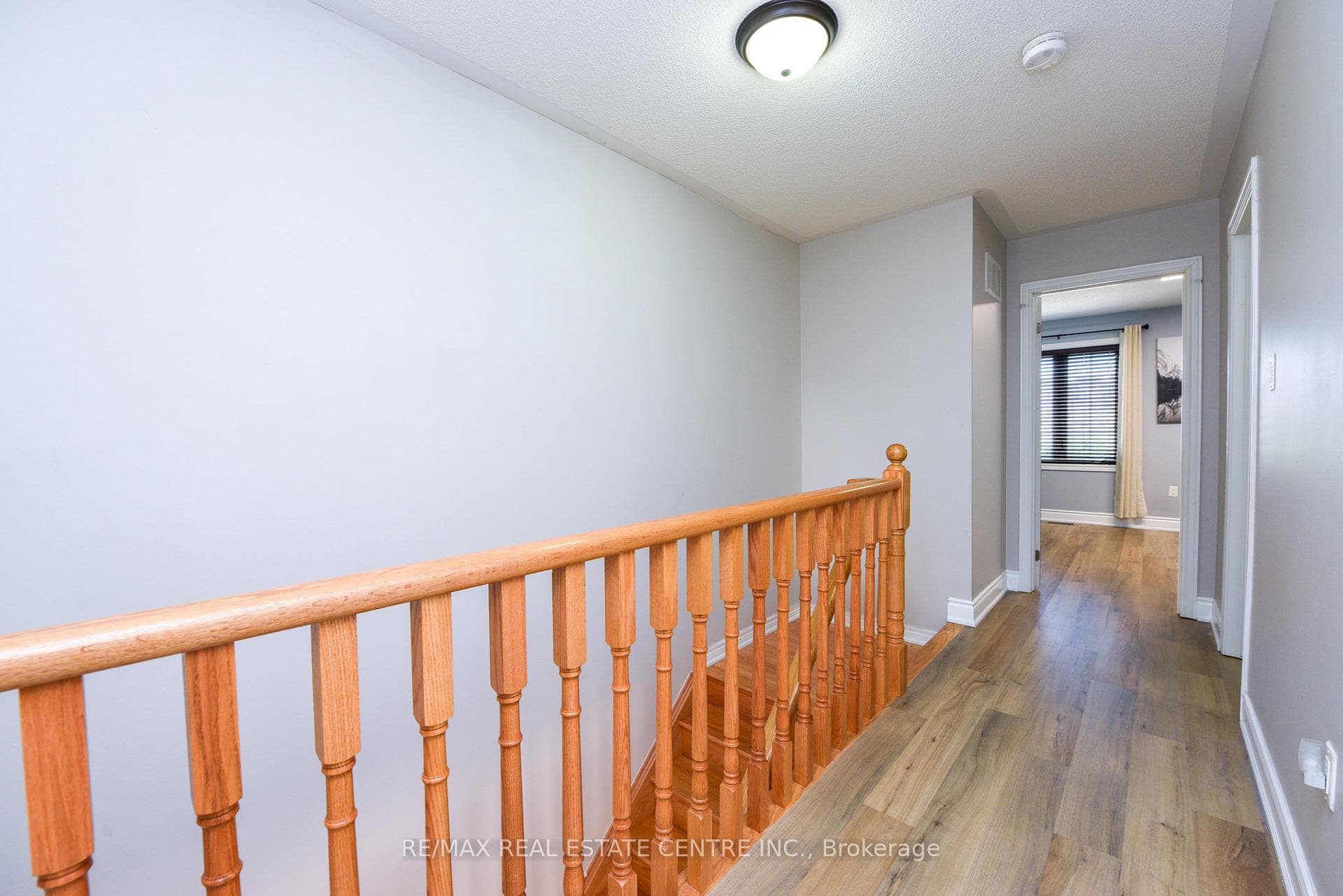 682 Megson Terrace photo 17
