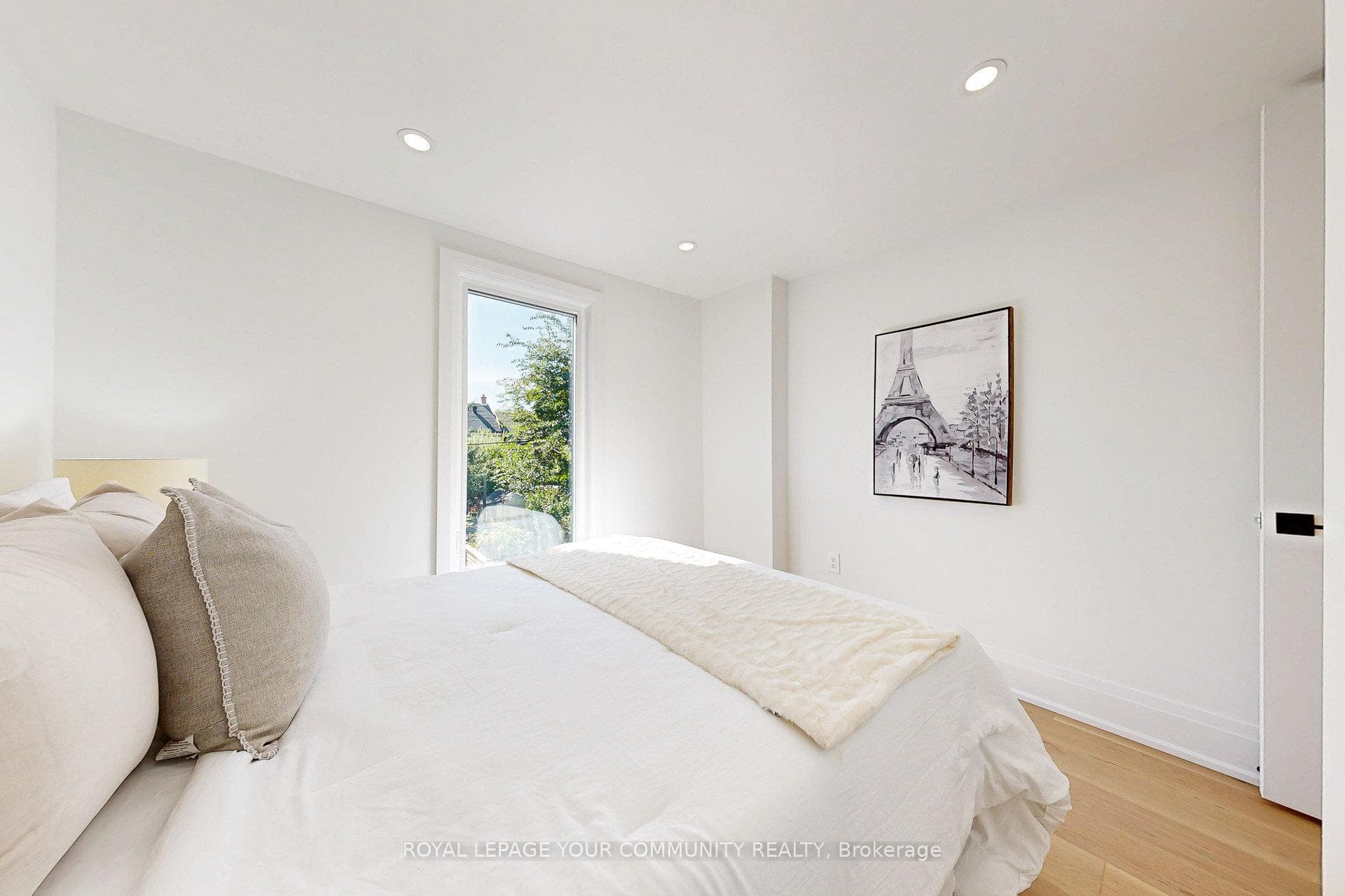 250 Sterling Road photo 28