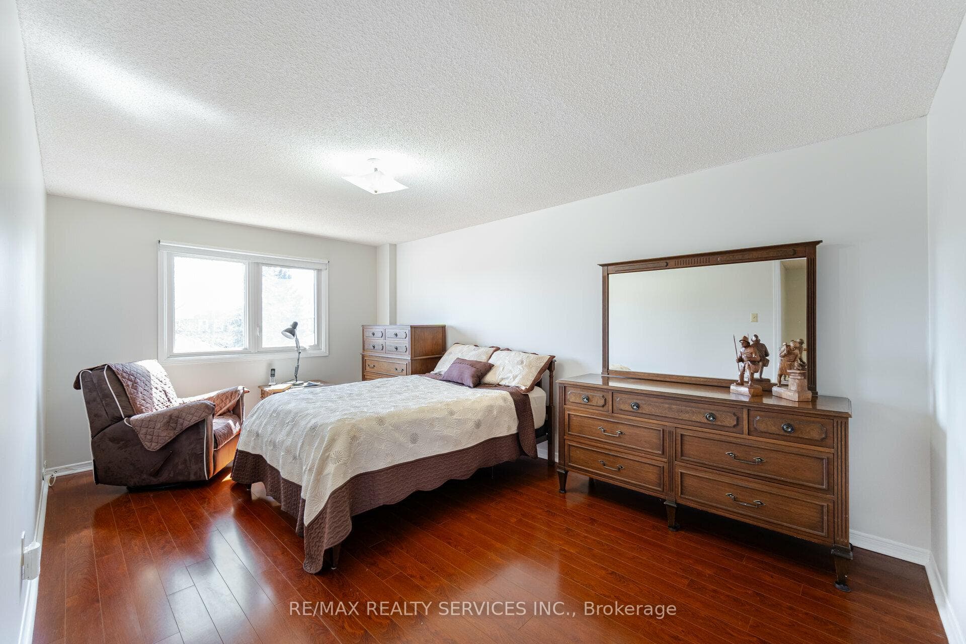 4 Donaldson Drive photo 27
