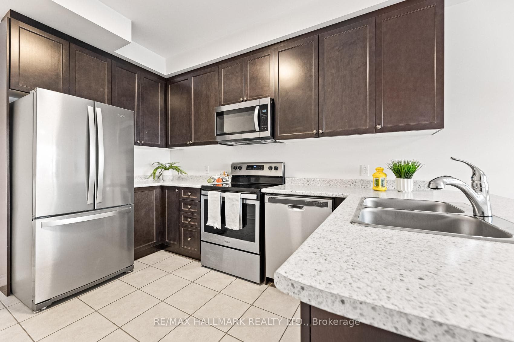 283 Skinner Road photo 17