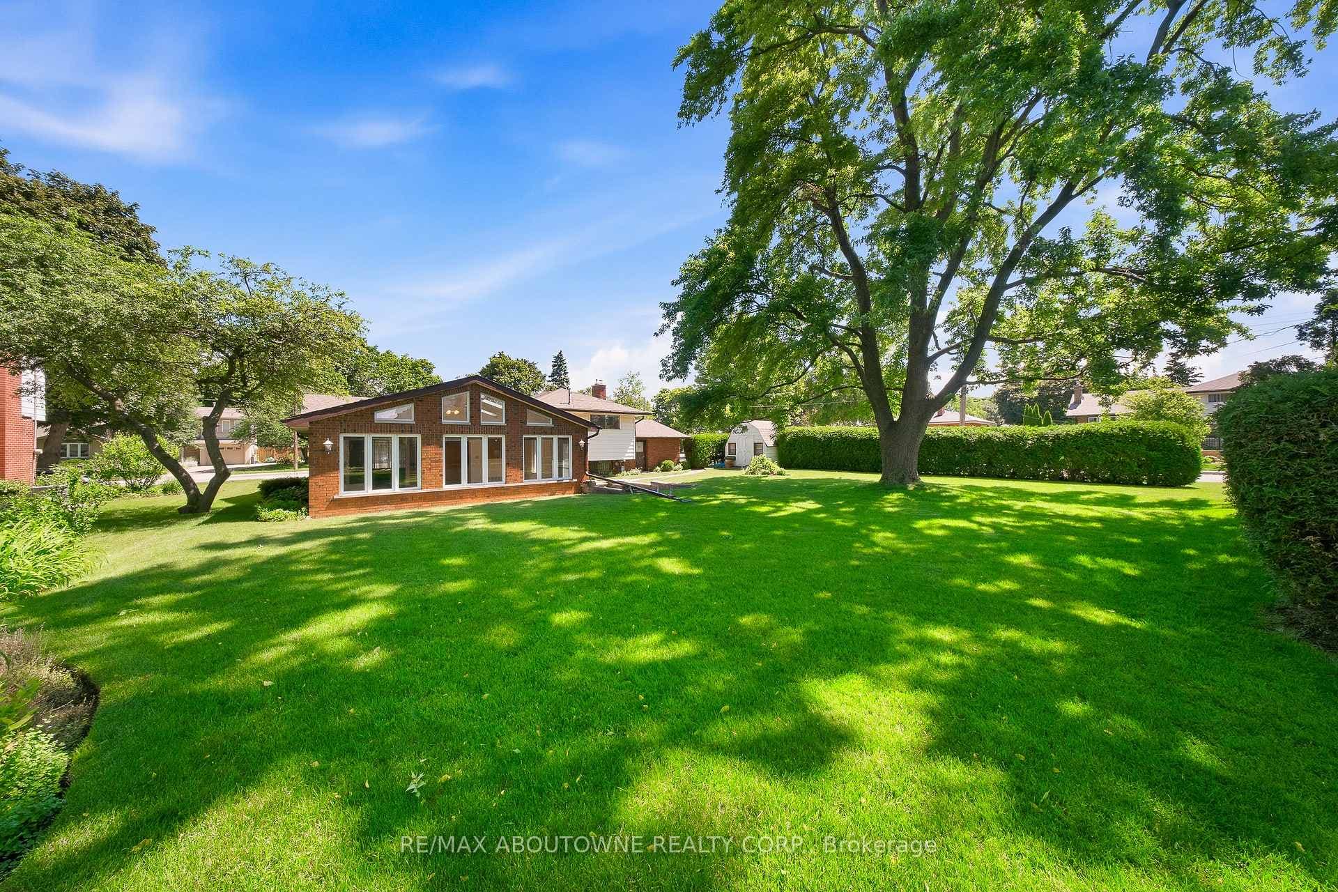 73 Price Avenue photo 27