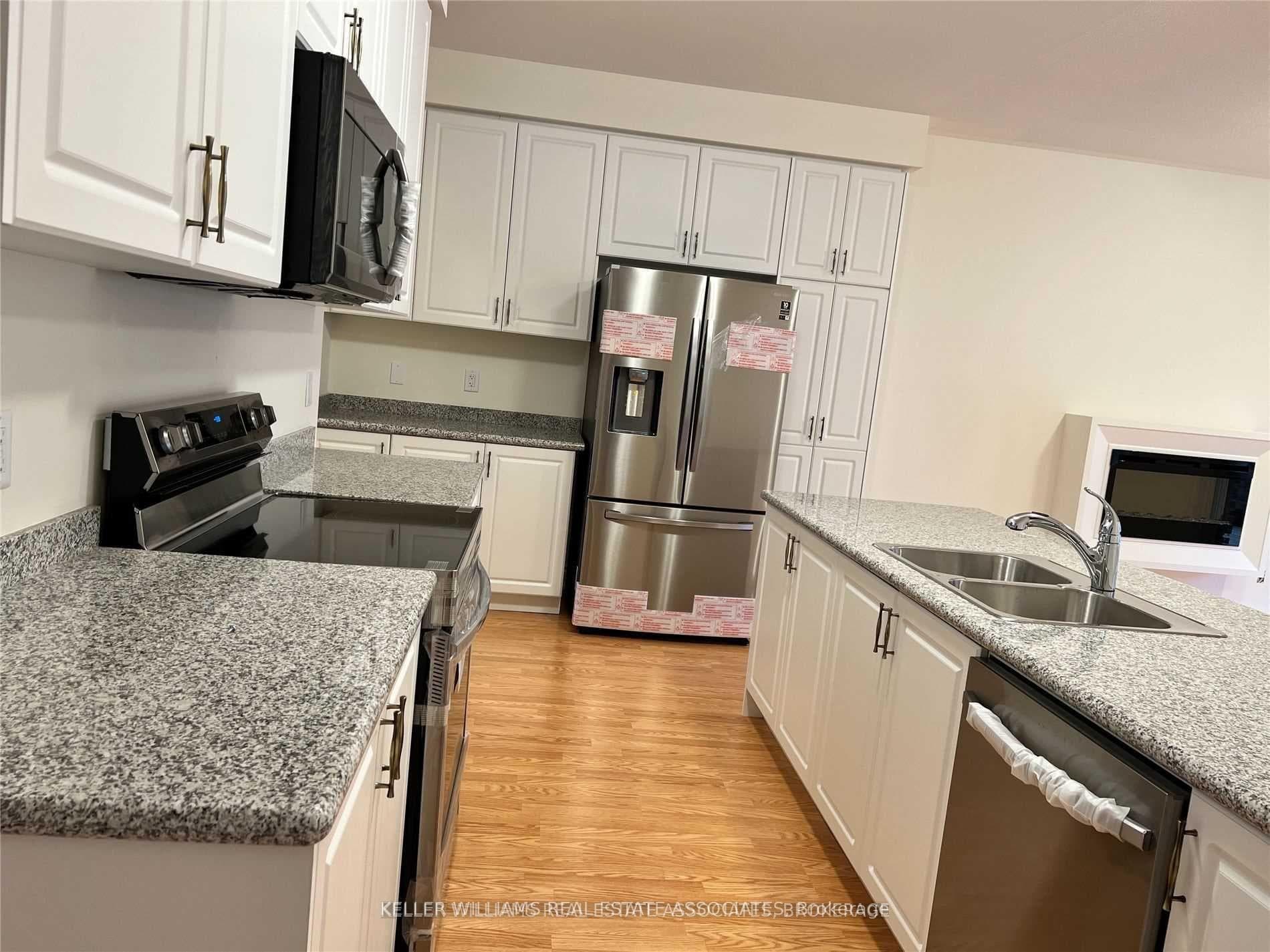 507 Dundas Street photo 6