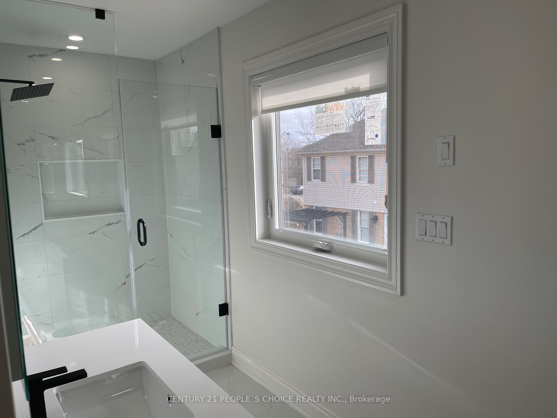 33 Springhurst Avenue Unit Main photo 32