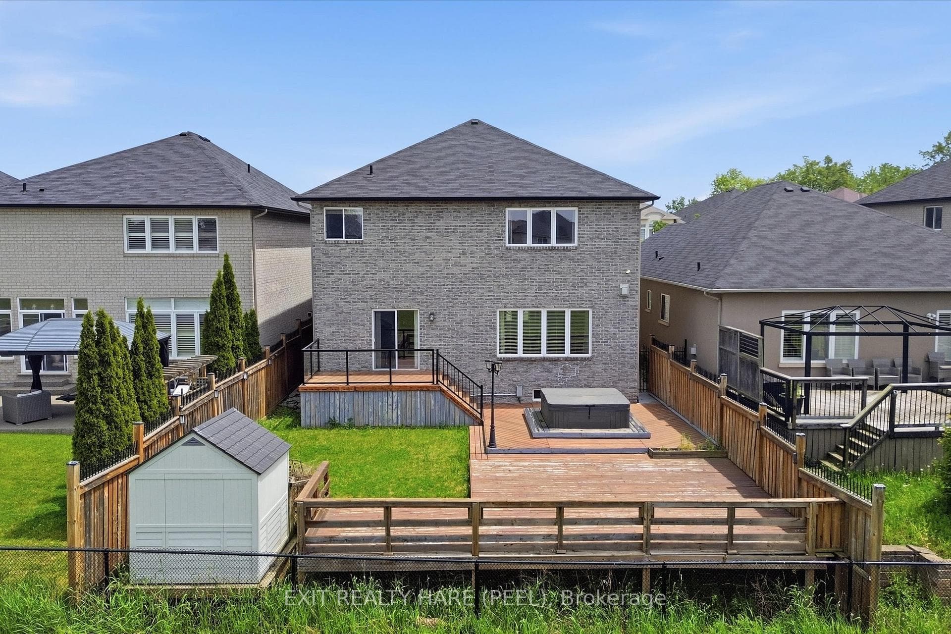 174 Irwin Avenue photo 4