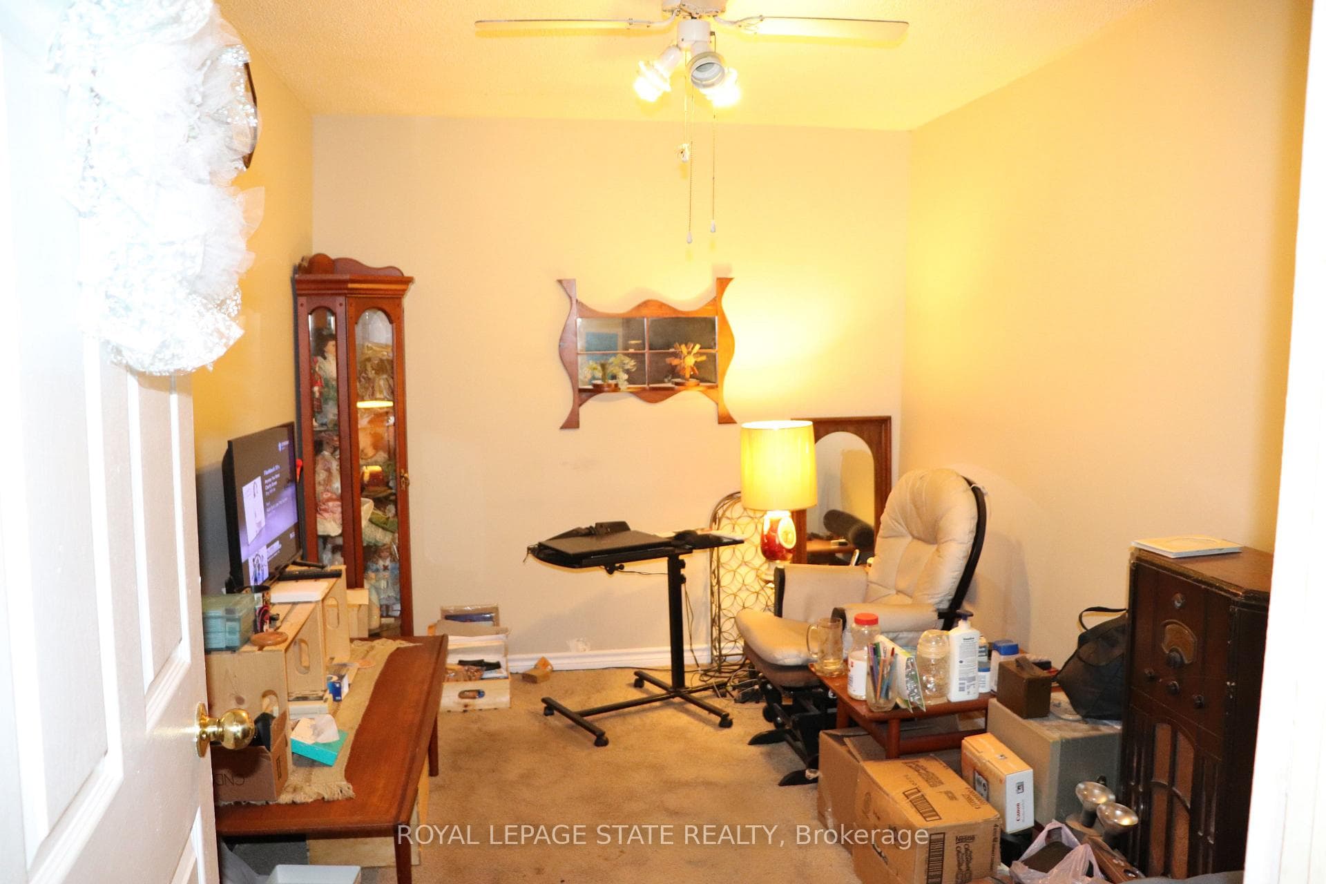 29 Robins Avenue photo 7