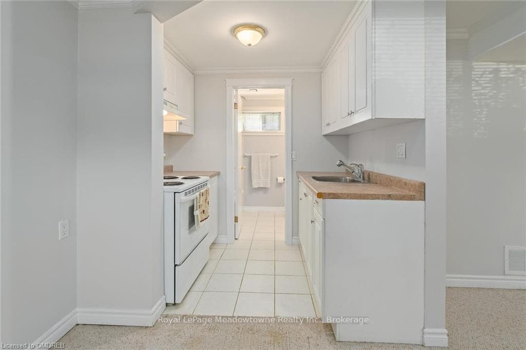 2 RAYLAWN Crescent photo 27
