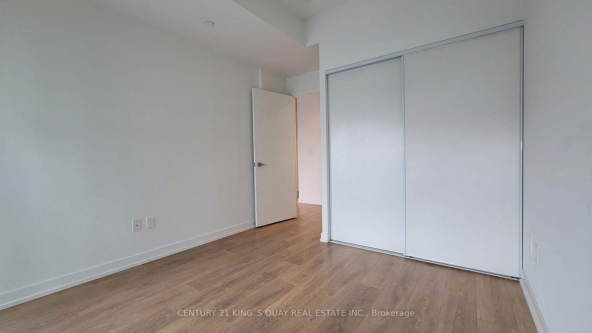 115 McMahon Drive Unit 1708 photo 7