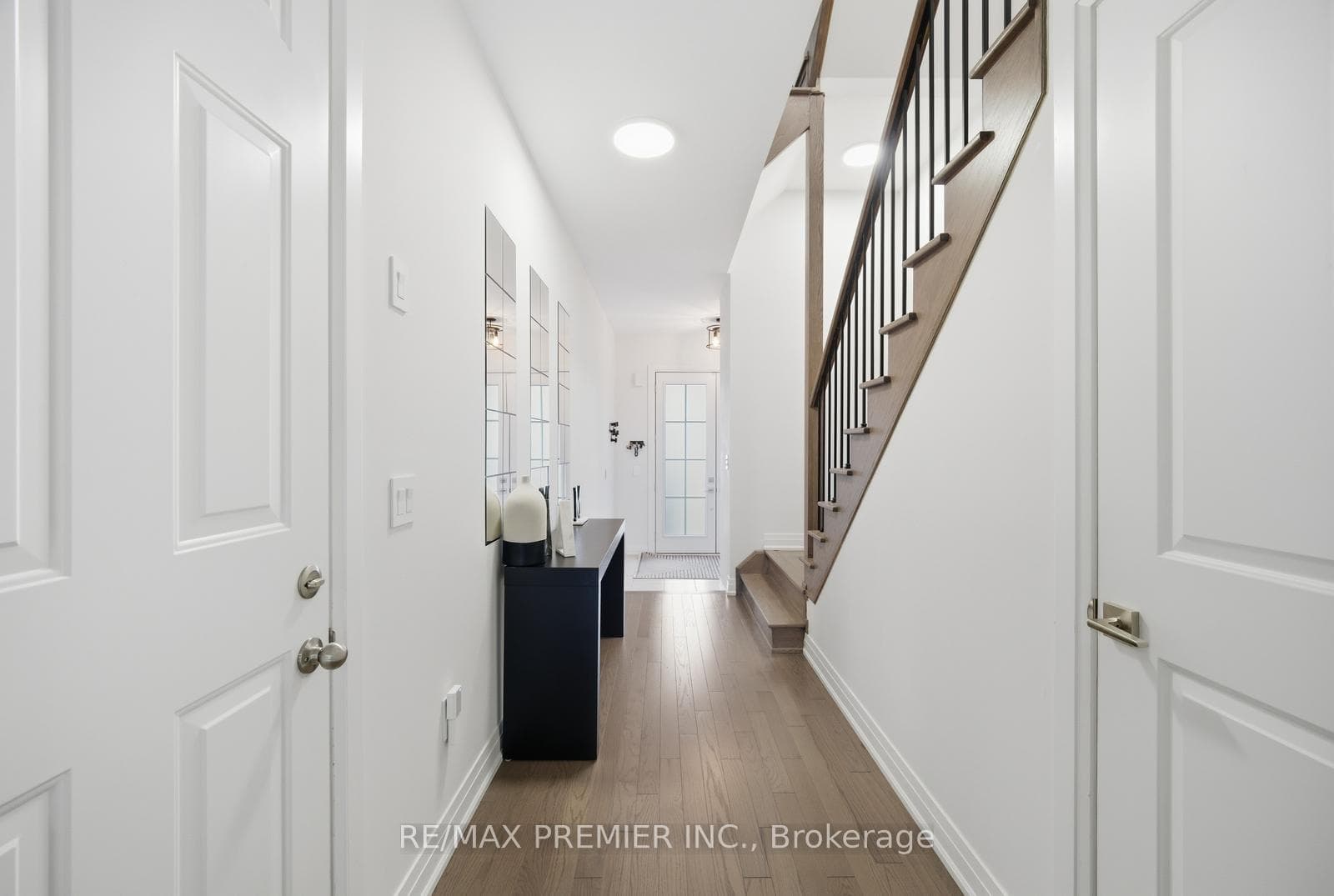 229 Vermont Avenue photo 33