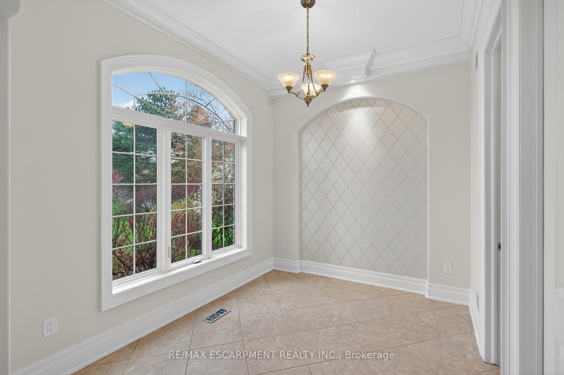 803 Ridge Road photo 9