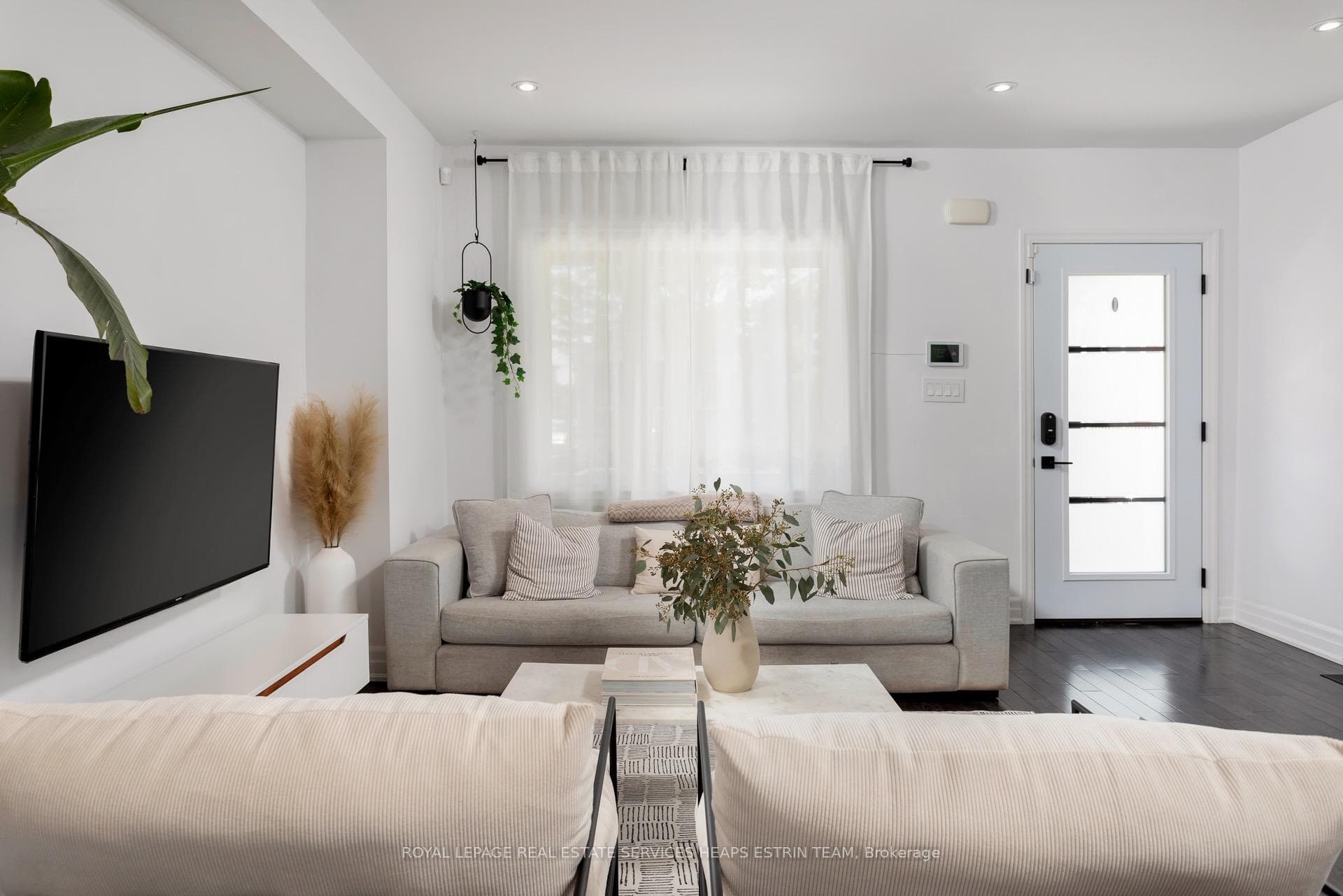 98 Aileen Avenue photo 6