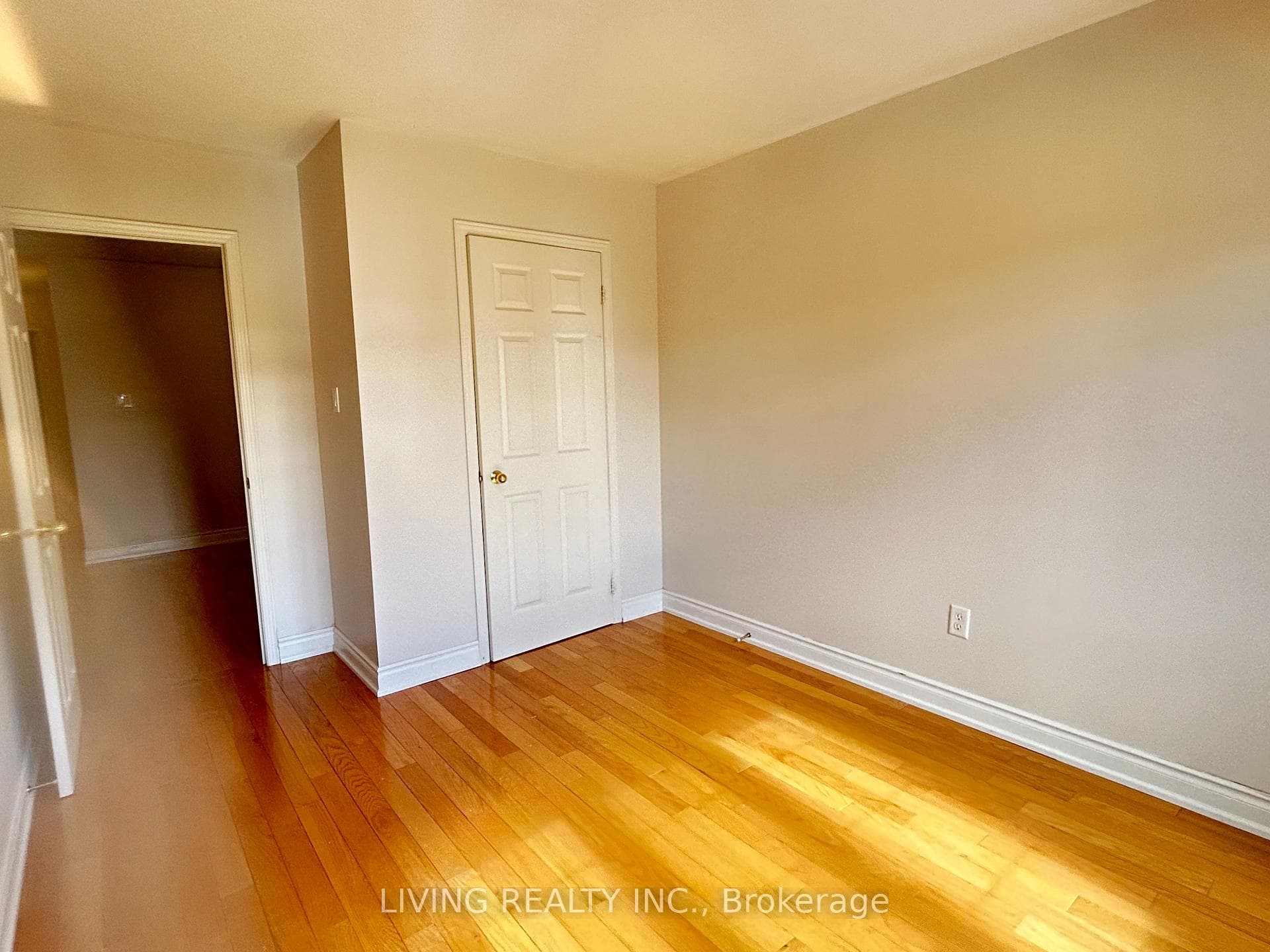 52 Martell Gate photo 29