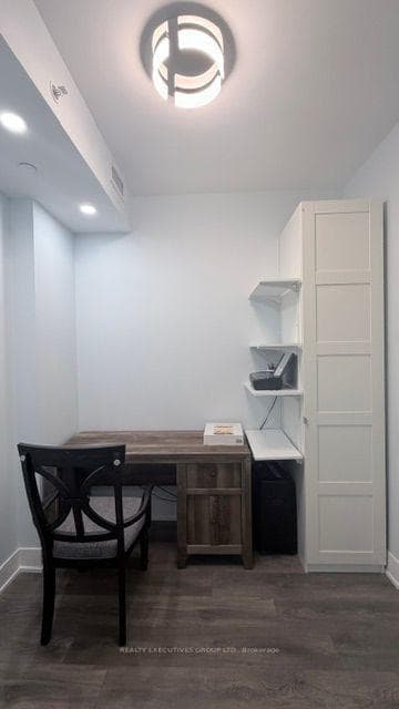 2916 Highway 7 Road Unit 1706 photo 12