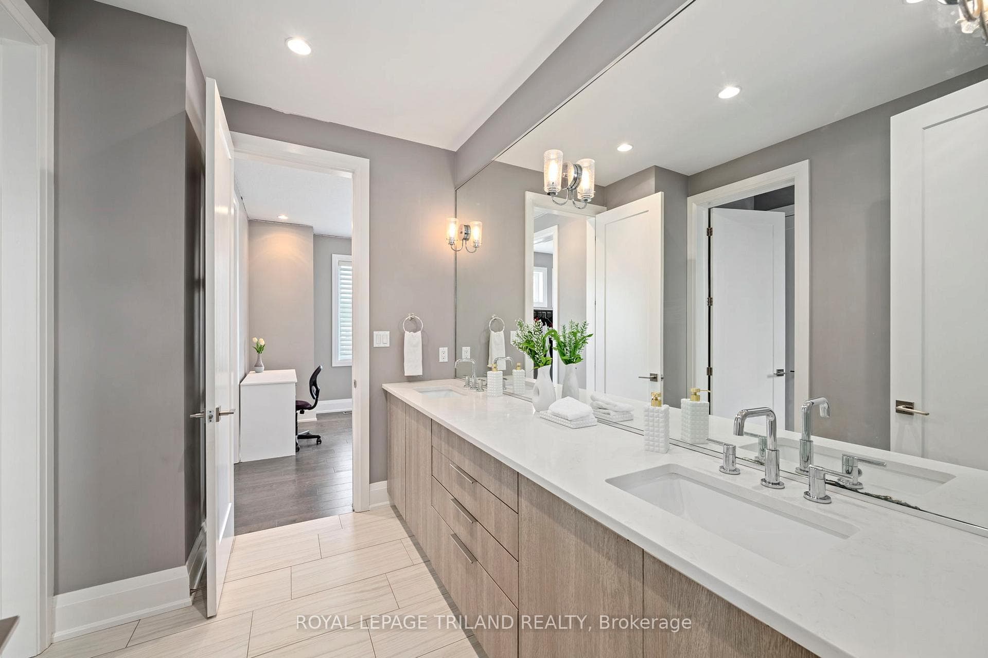 1010 Longworth Road photo 27