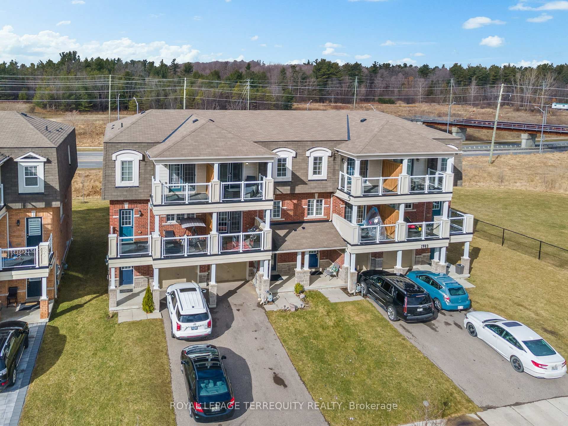 1779 Carousel Drive photo 1
