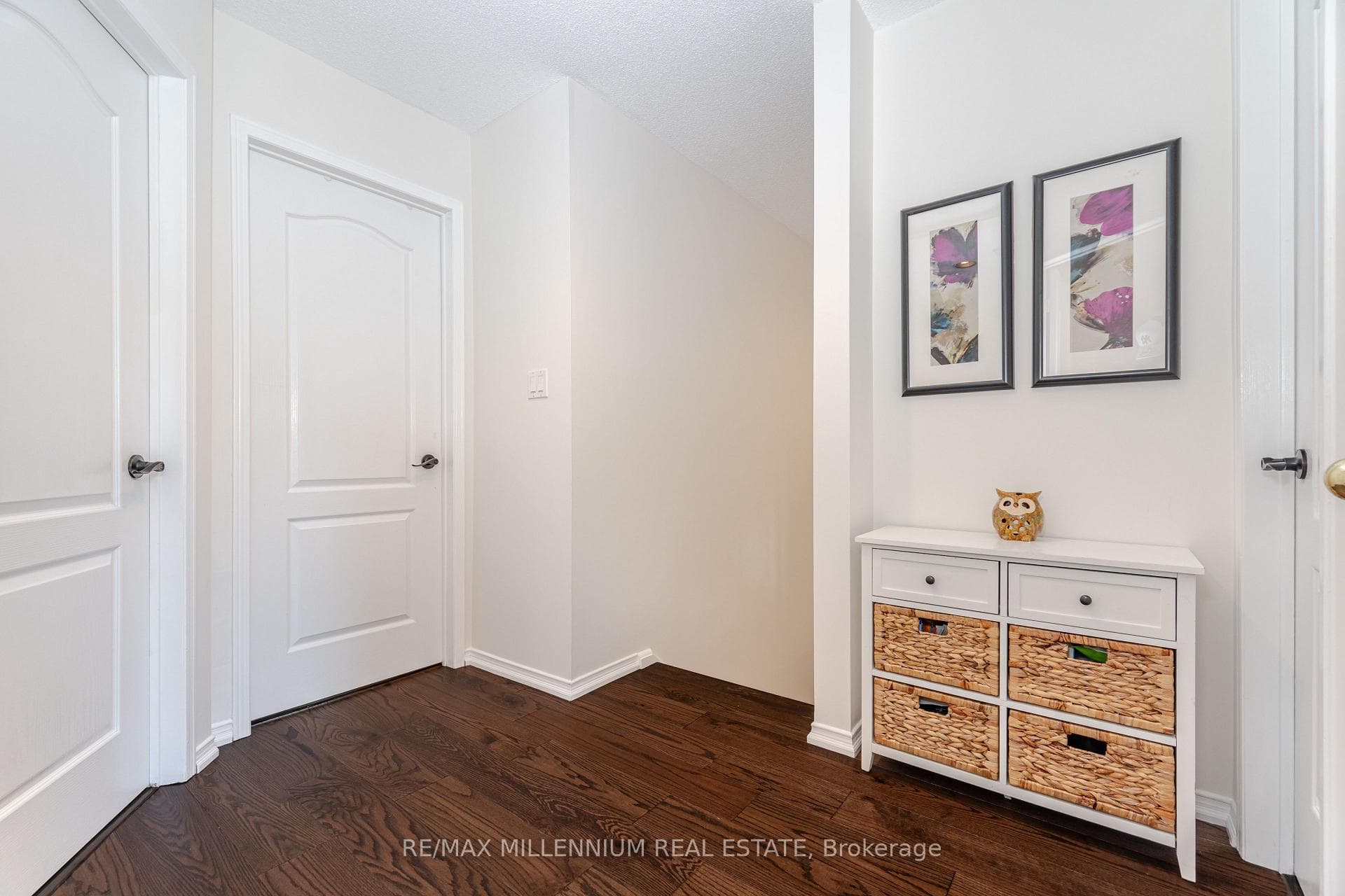 143 Hudson Crescent photo 18