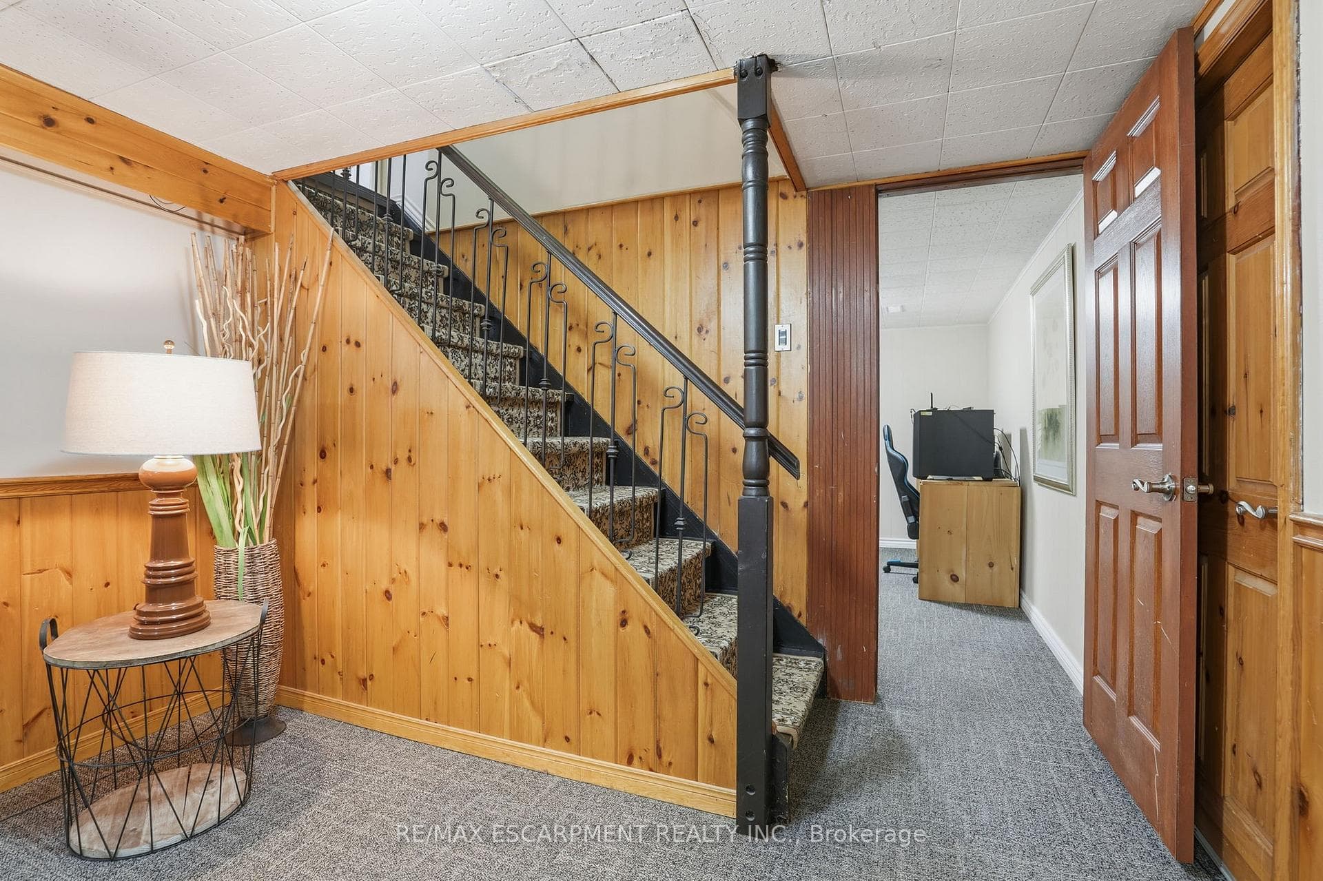 16 Alison Avenue photo 23