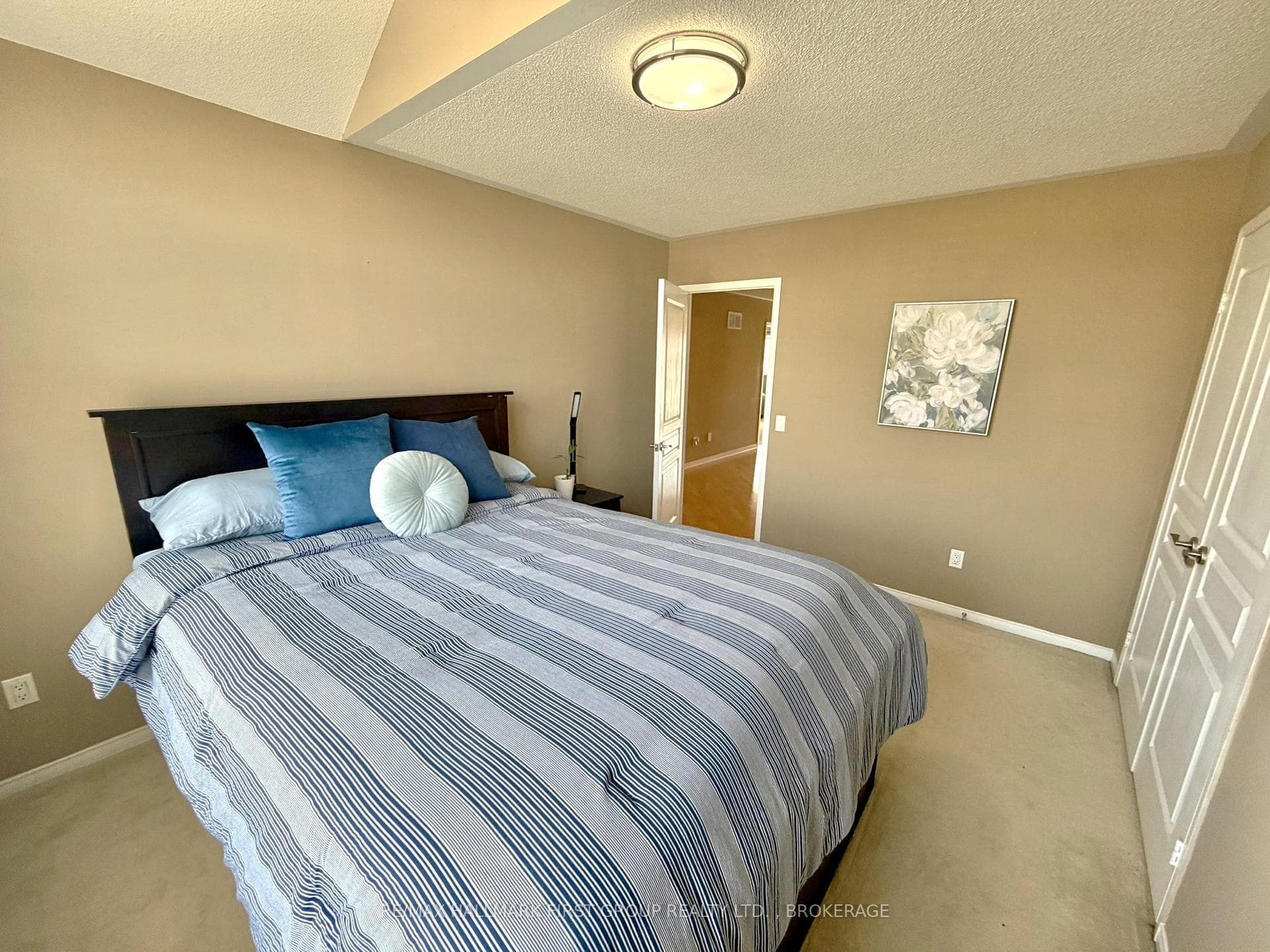 77 Bambridge Street photo 28