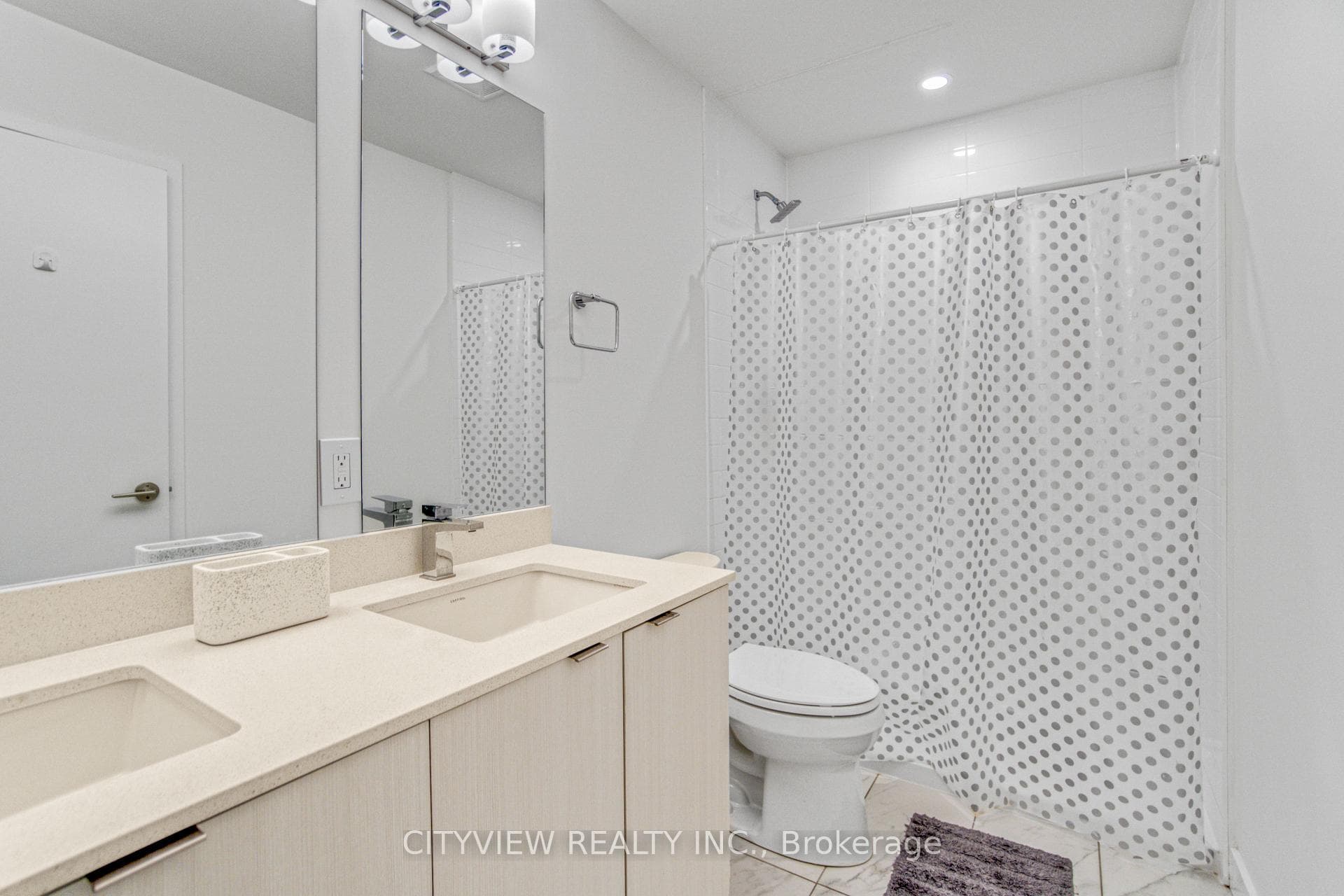 859 The Queensway N/A Unit 816 photo 20