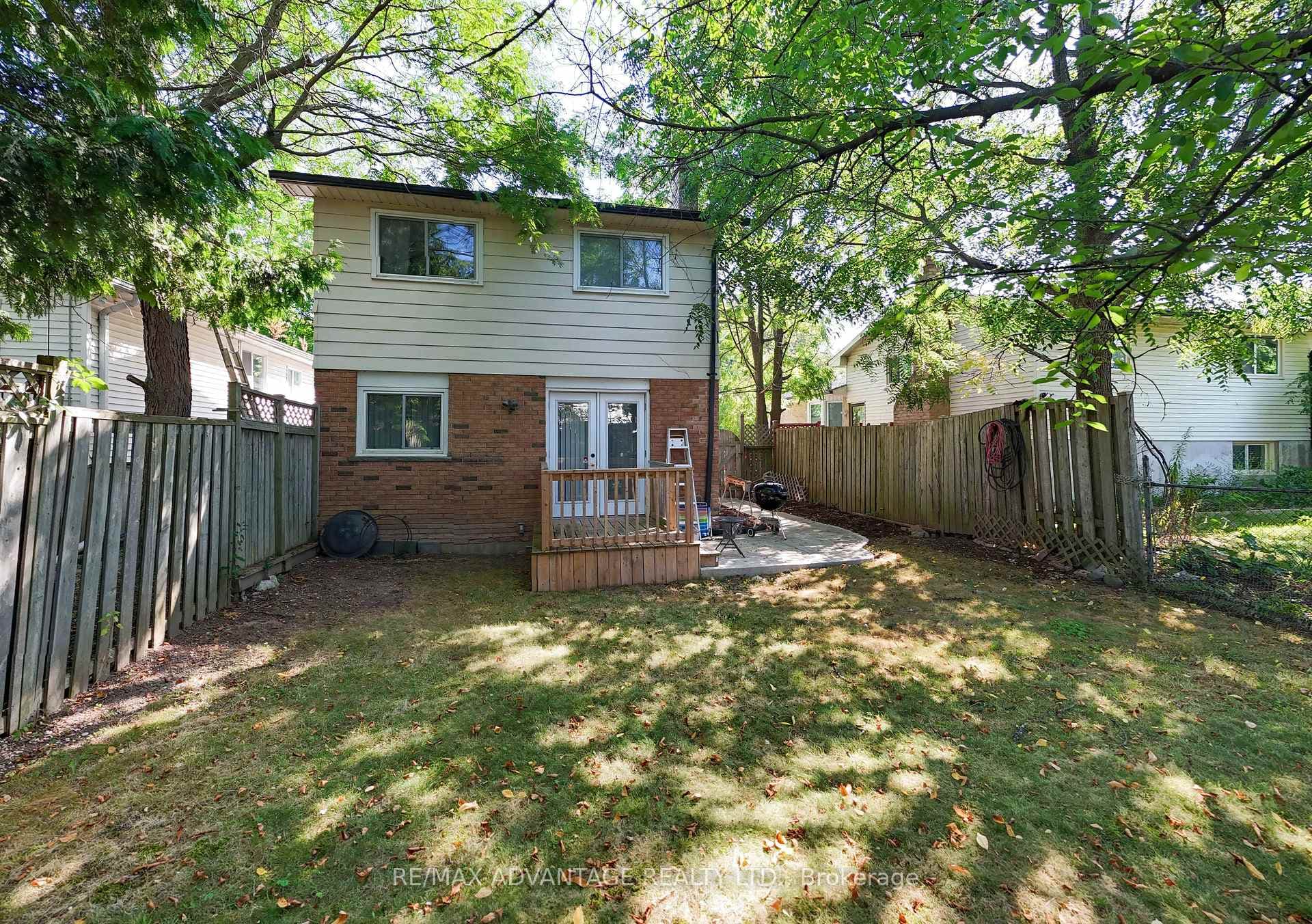 126 Olympic Crescent photo 30