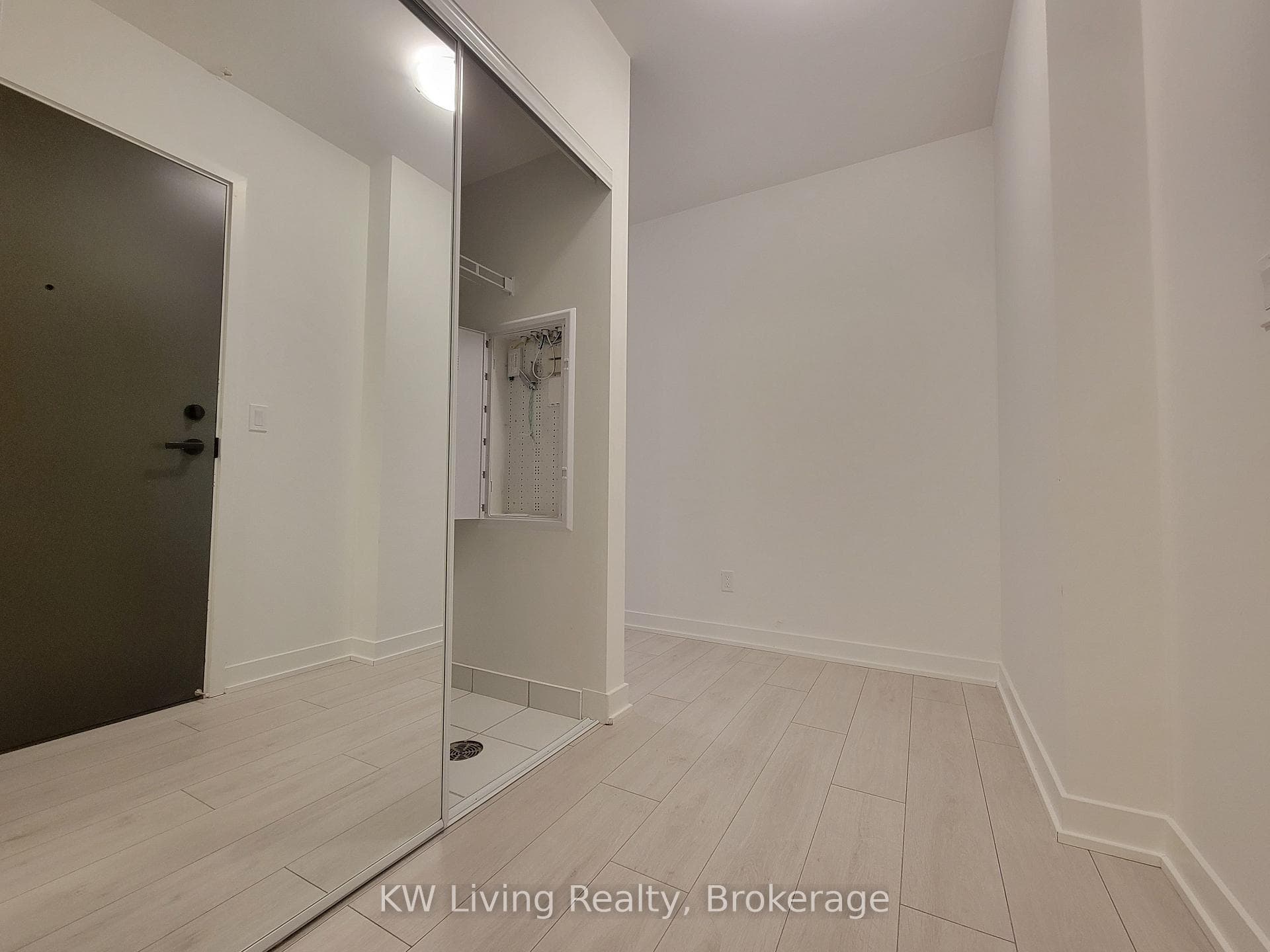 2031 Kennedy Road Unit 2823 photo 2