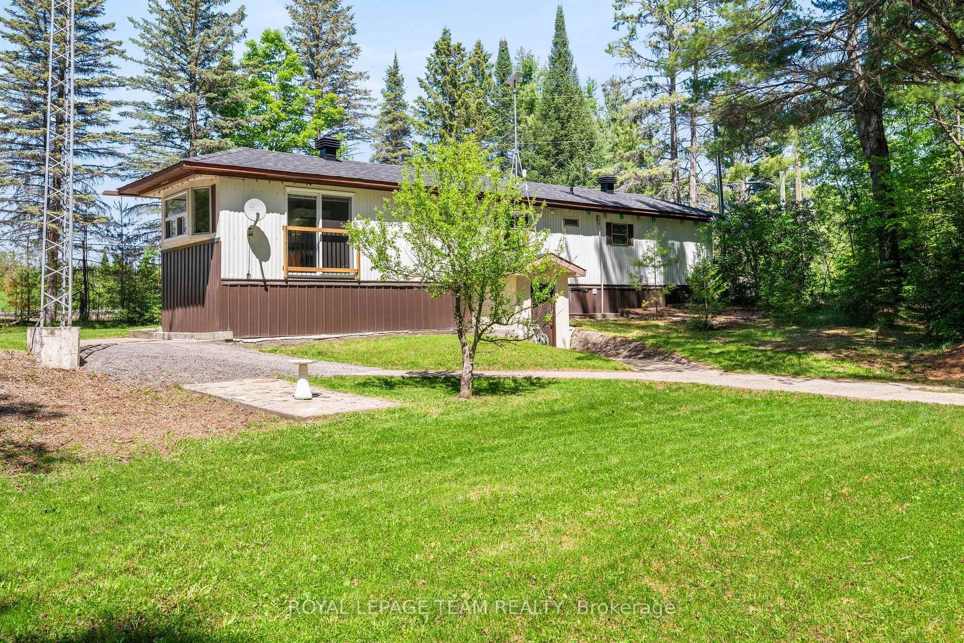 611 Burnstown Road photo 22