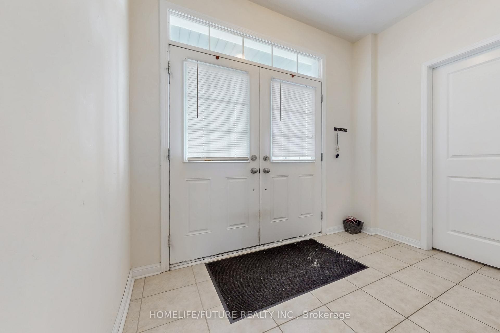 23 Edwin Carr Street photo 44
