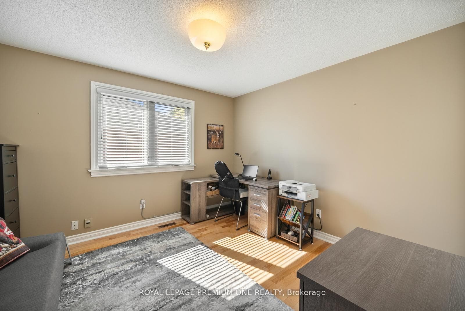536 Village Parkway photo 28