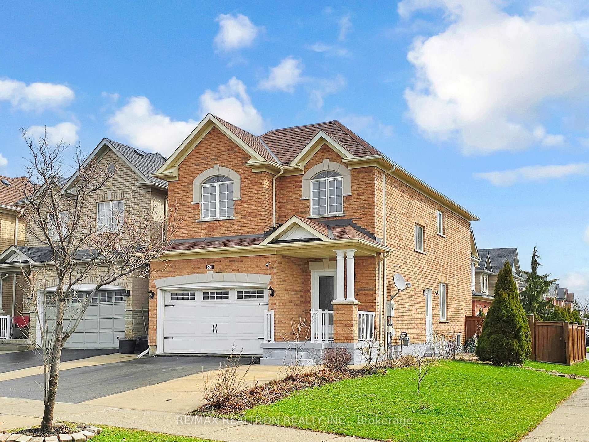 60 Colombo Crescent photo 2