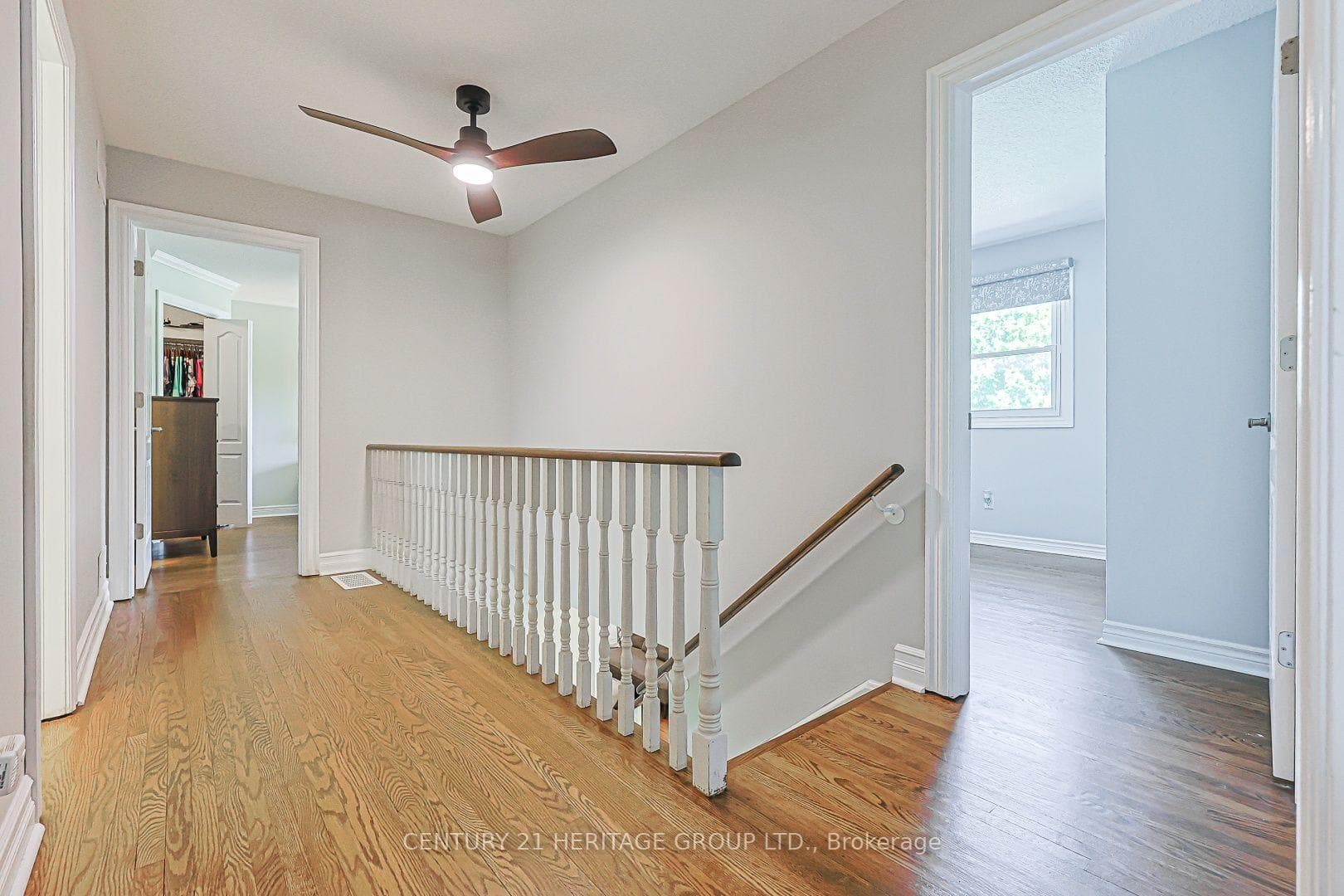 380 Selby Crescent photo 13