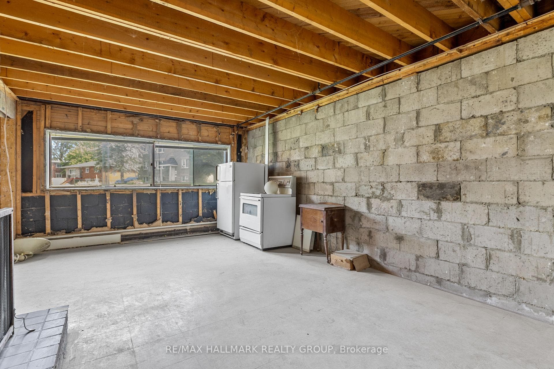 492 Vernon Avenue photo 27
