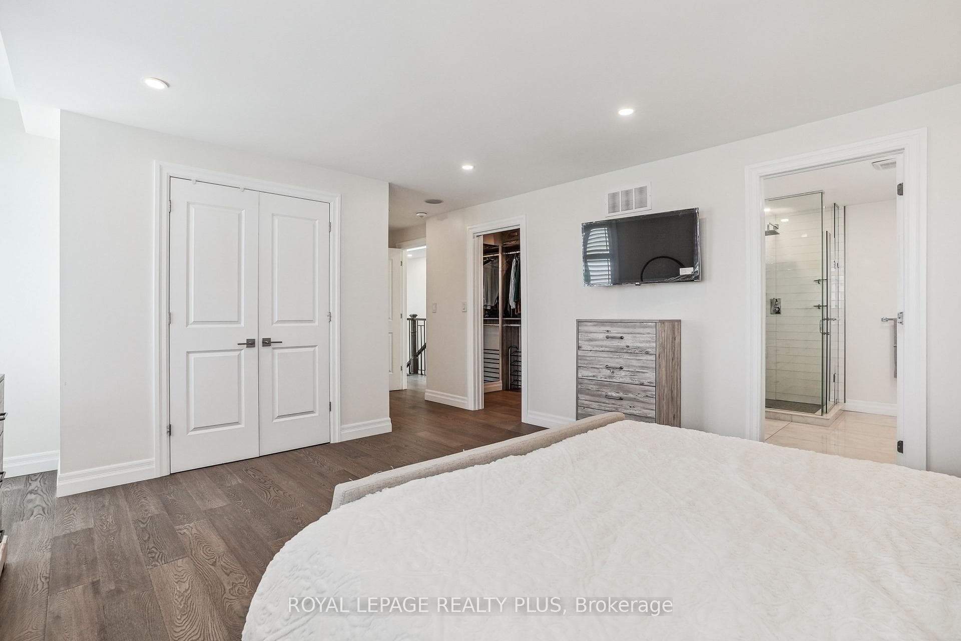 325 Ashbury Road photo 18