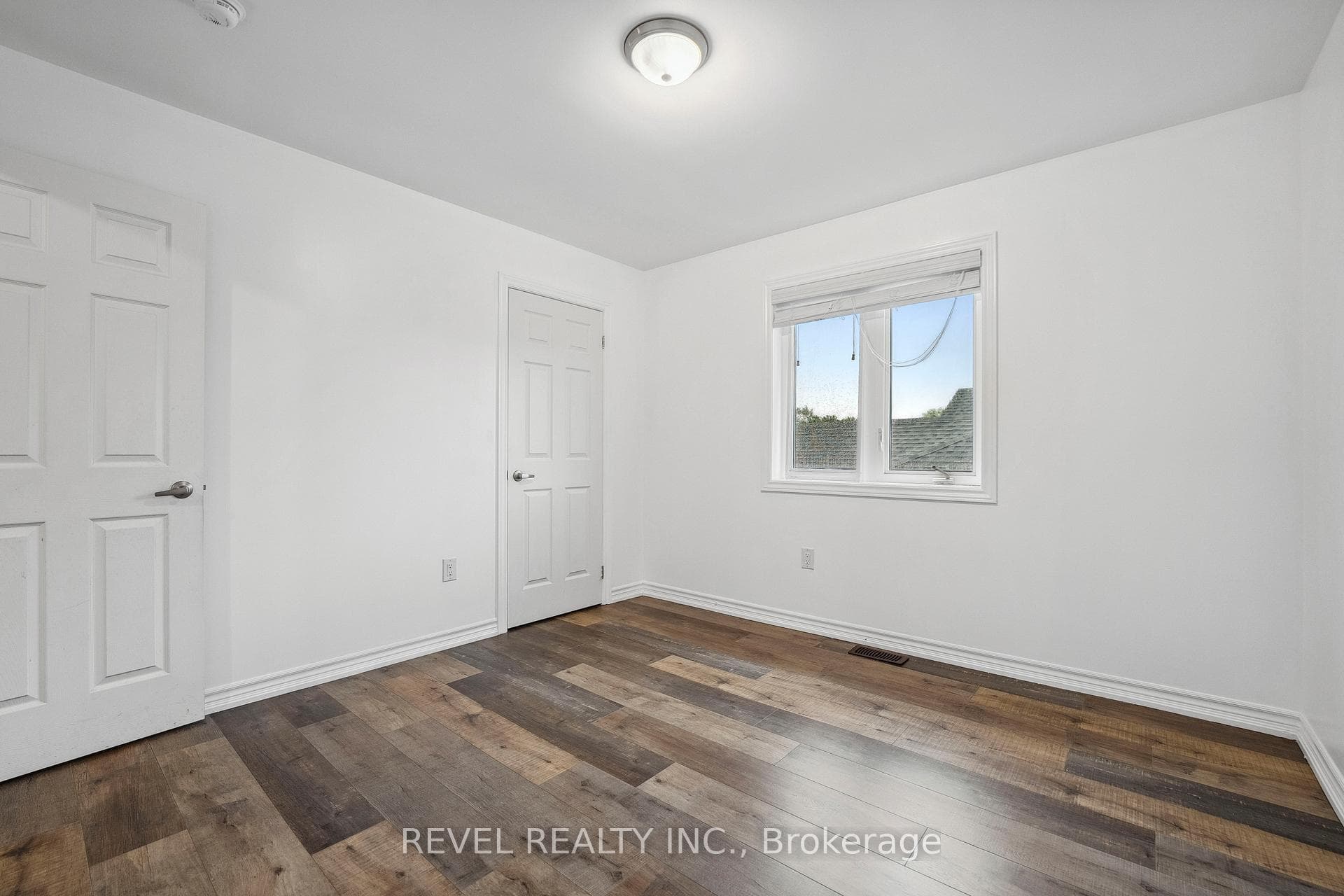 1169 Kennedy Drive photo 32