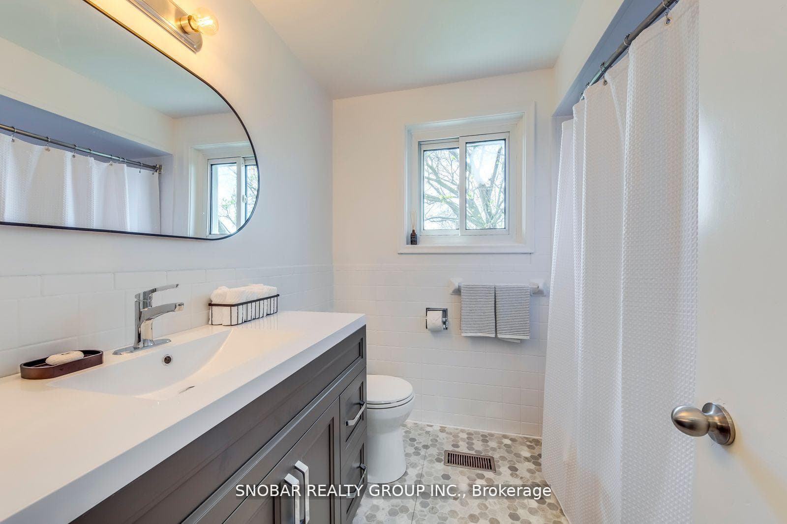 181 Chapman Road photo 23