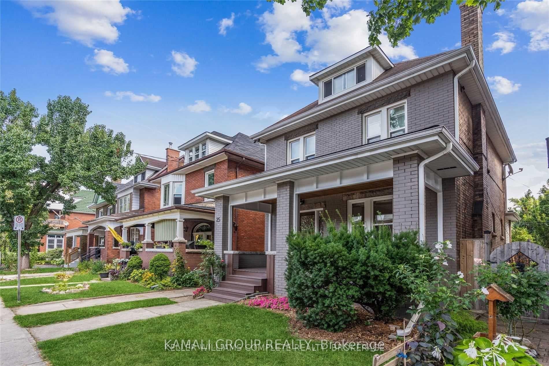 25 Spadina Avenue Unit Upper photo 11