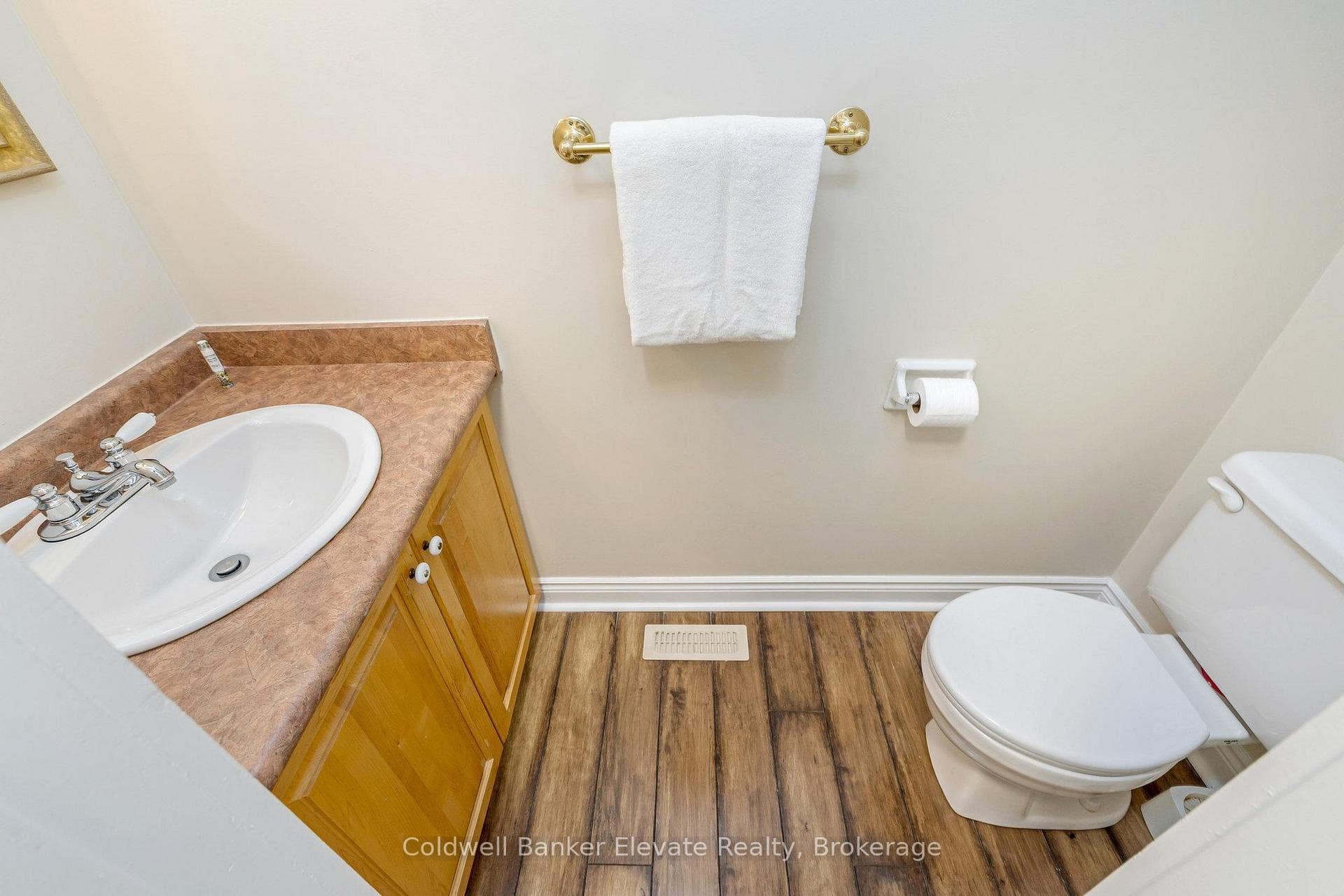 11 Hillside Drive photo 22