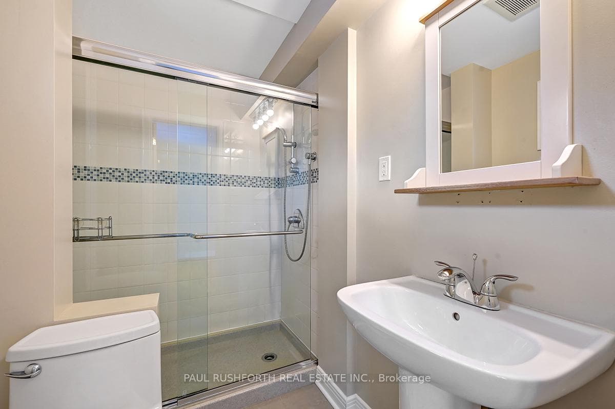 386 Billings Avenue photo 22