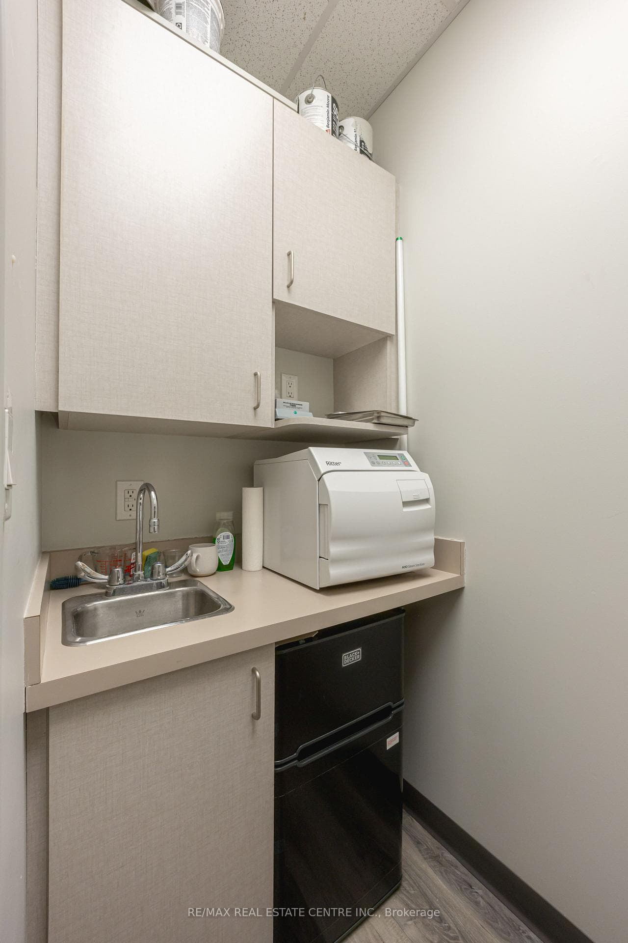 3075 Hospital Gate Unit 408 photo 11