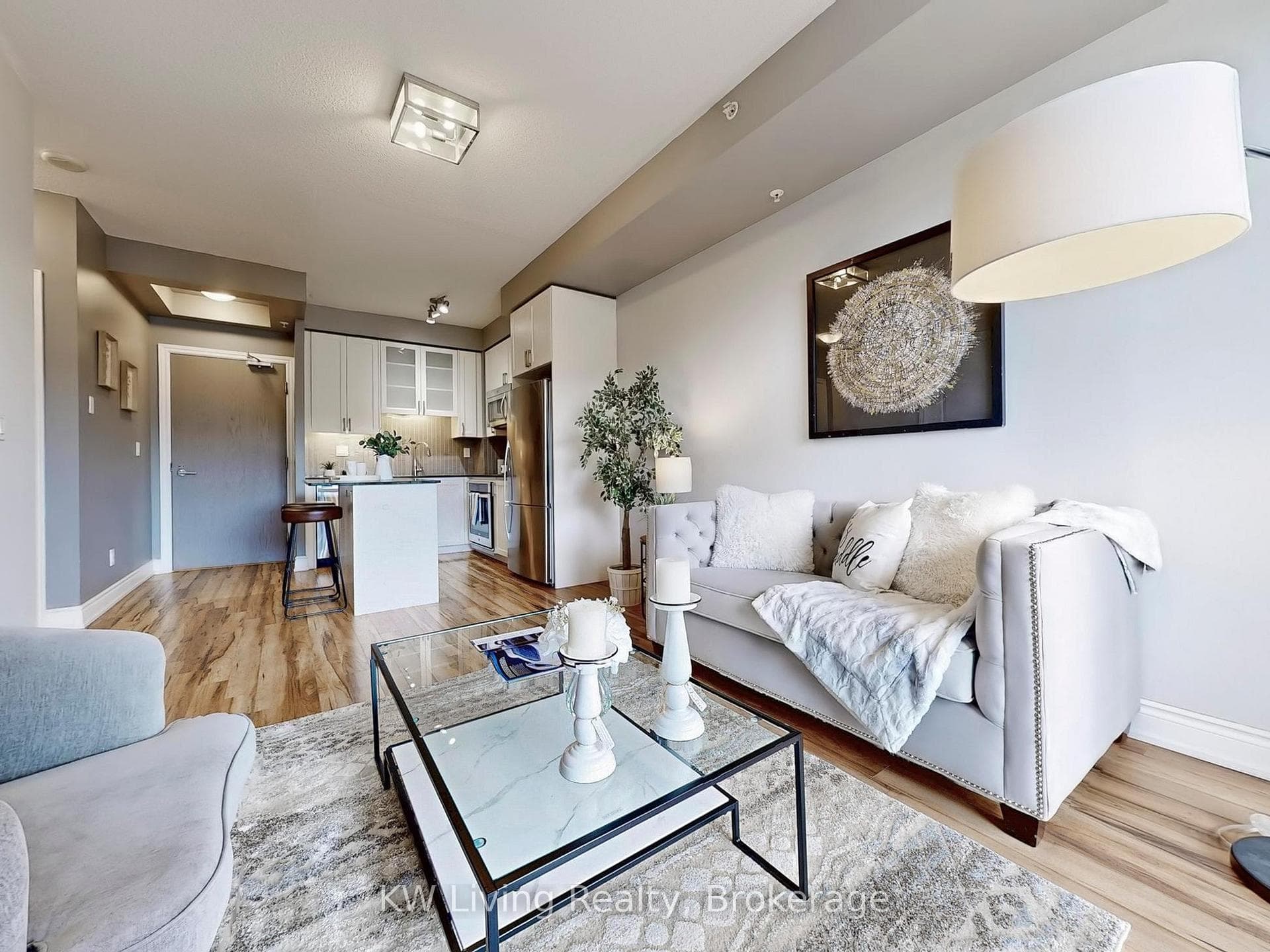 9088 Yonge Street Unit 509A photo 8