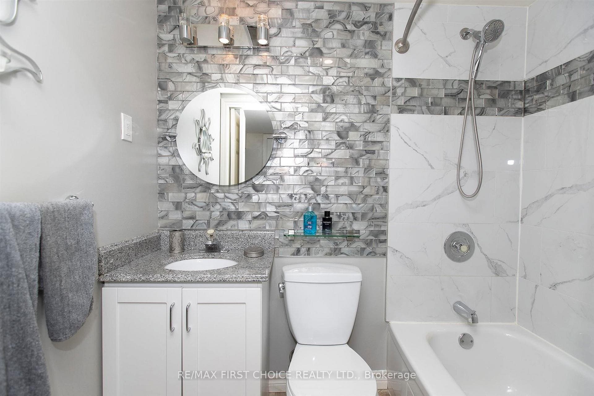 424 Shuniah Street photo 25